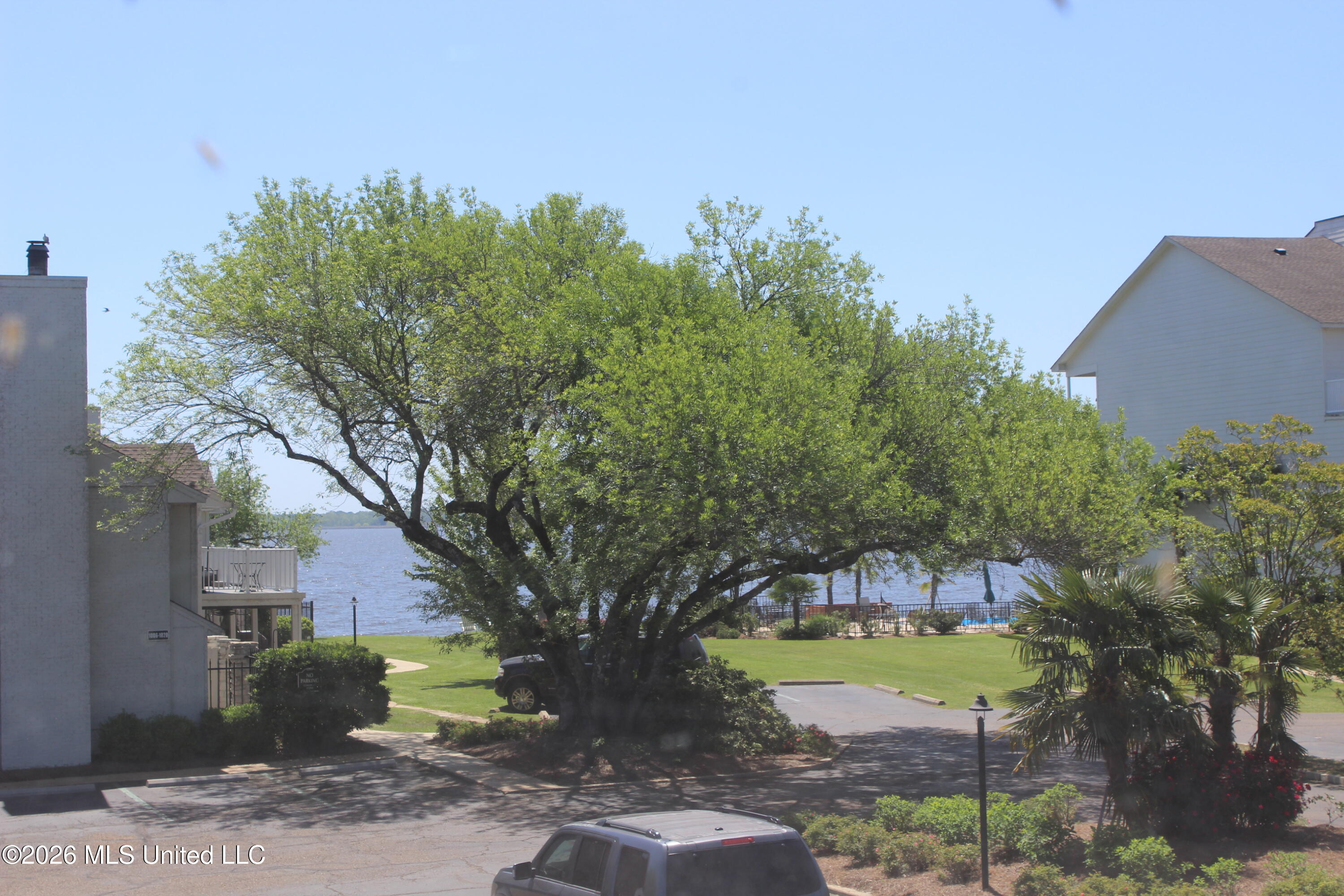 550 Post Road Property Photo 43