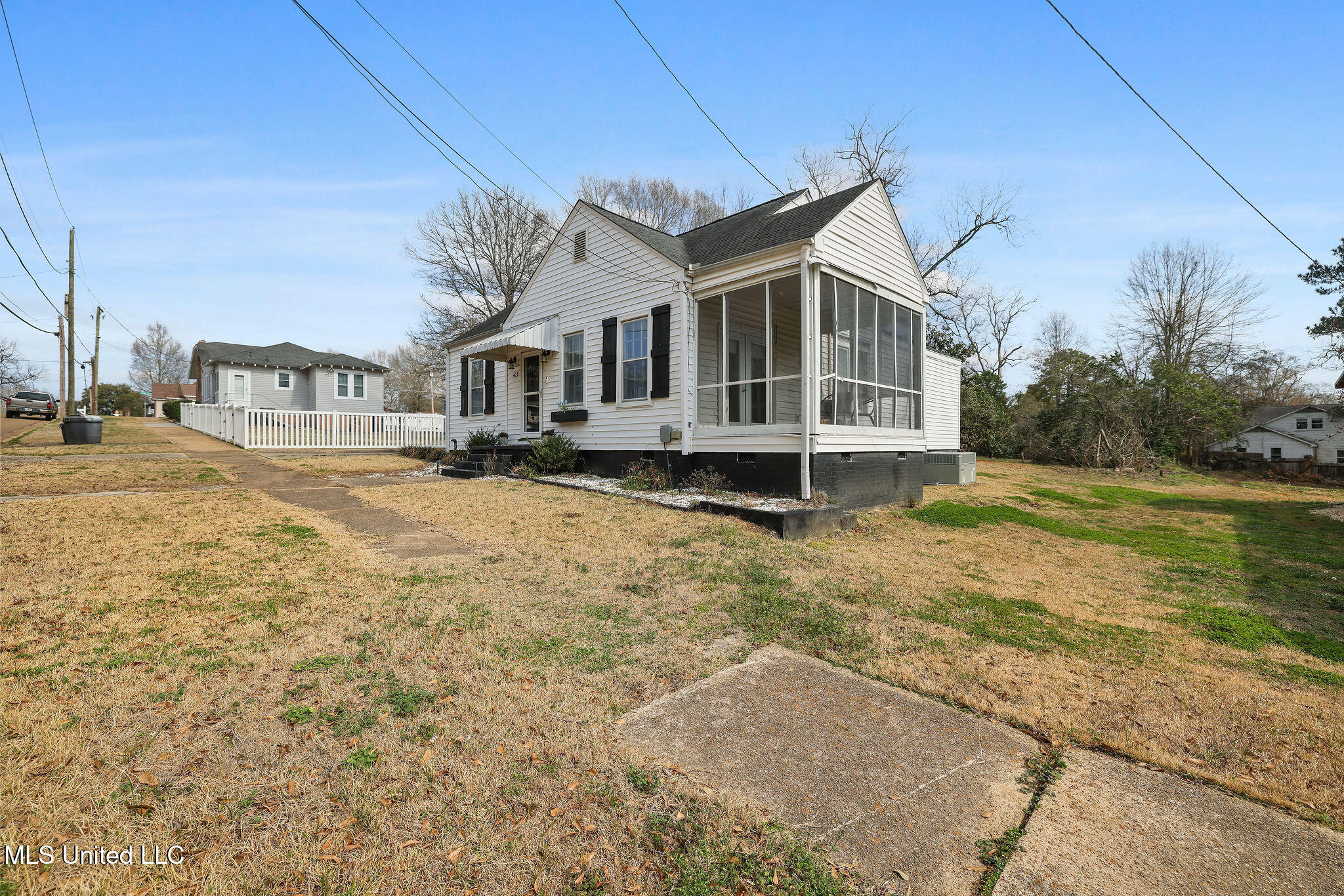 415 S 5th Street Property Photo 3