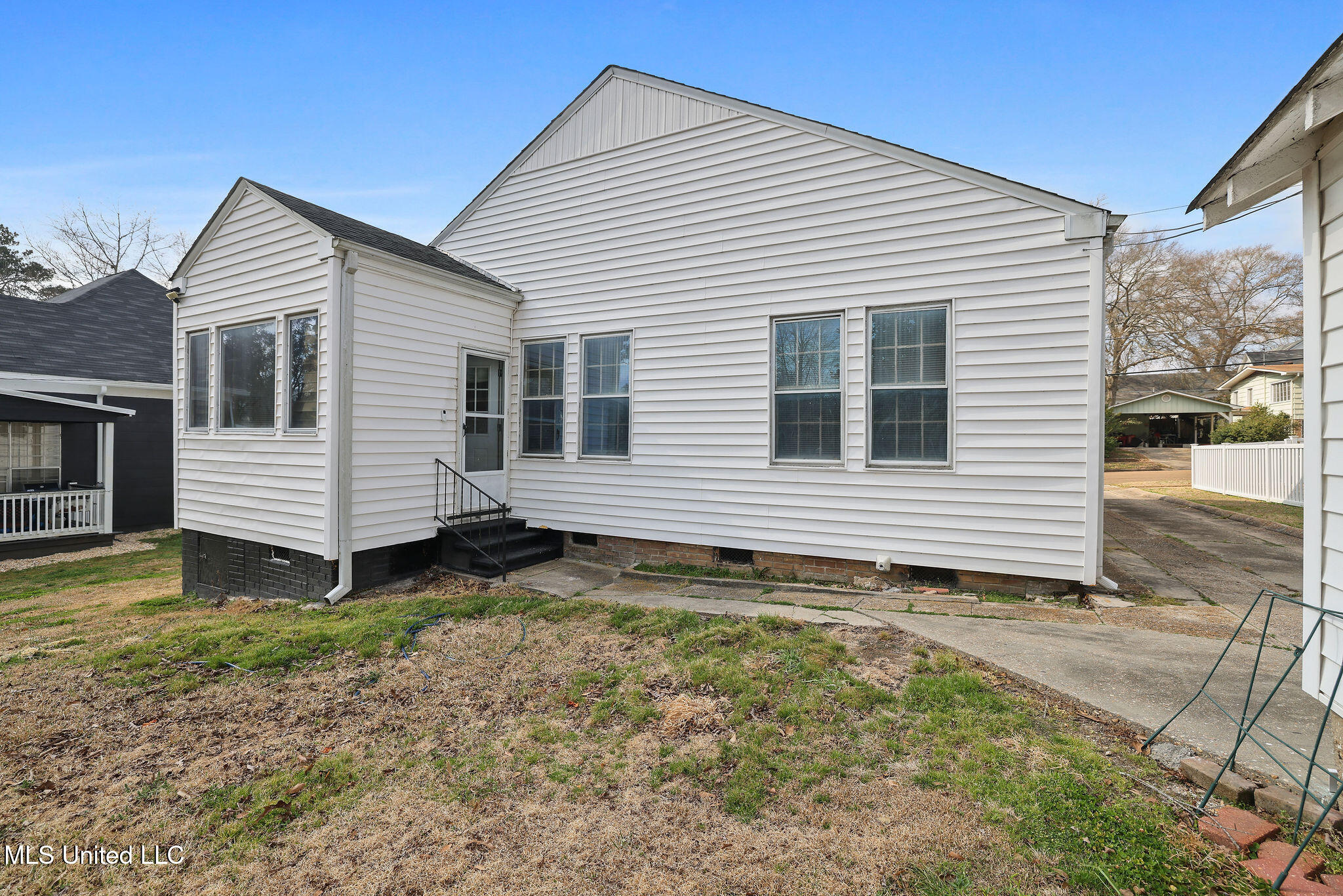 415 S 5th Street Property Photo 6