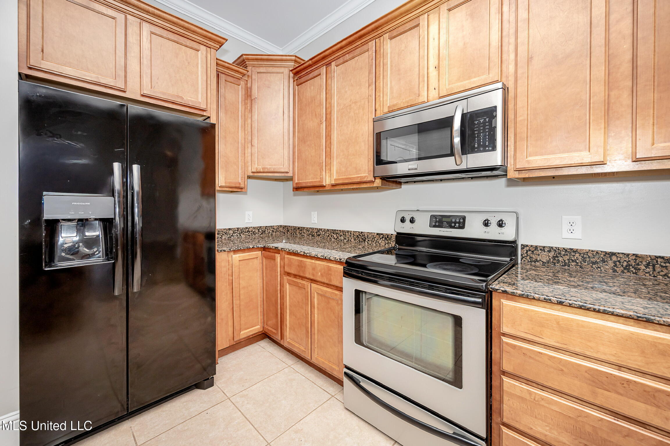 212 Property Photo 19