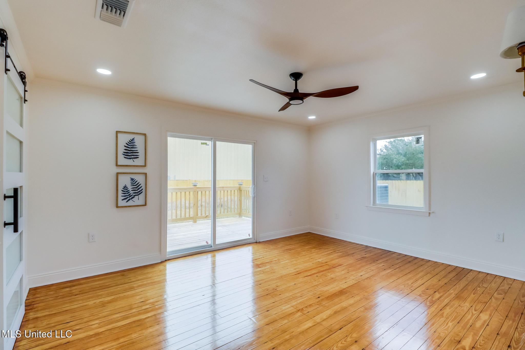 555 Saint John Street Property Photo 13