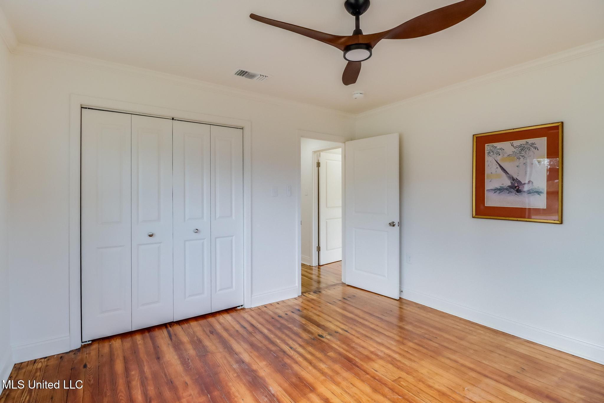 555 Saint John Street Property Photo 14