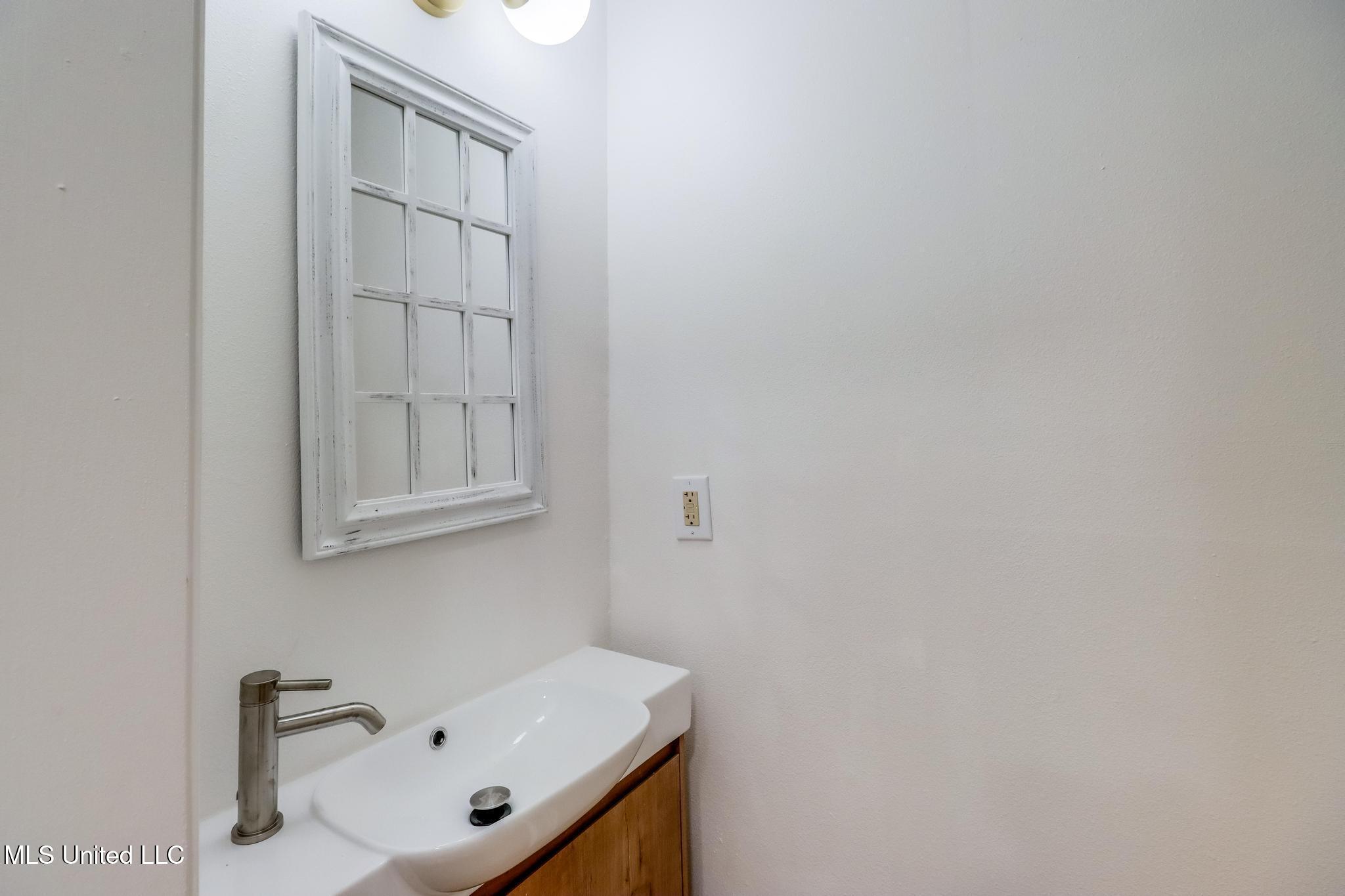 555 Saint John Street Property Photo 17