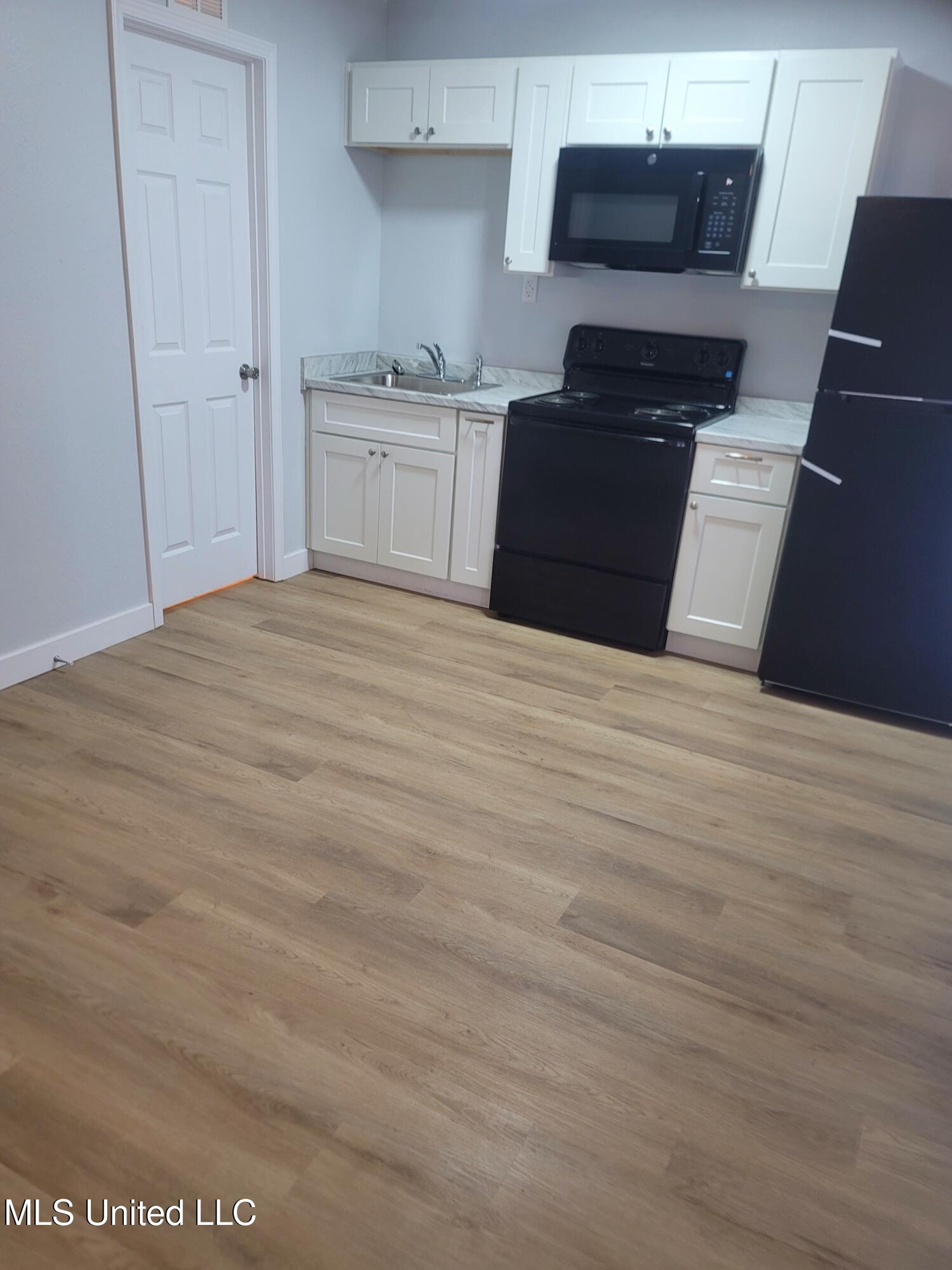 511 32nd Street Property Photo 2