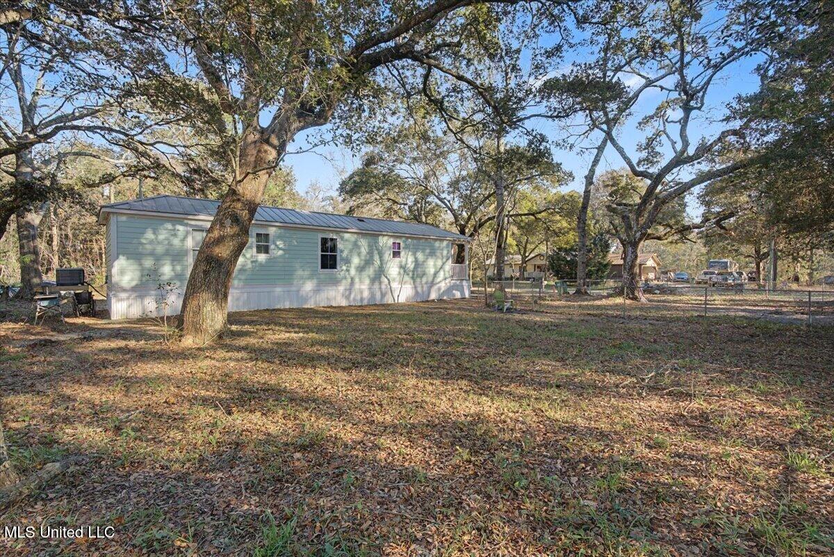 8708 Birch Avenue Property Photo 8