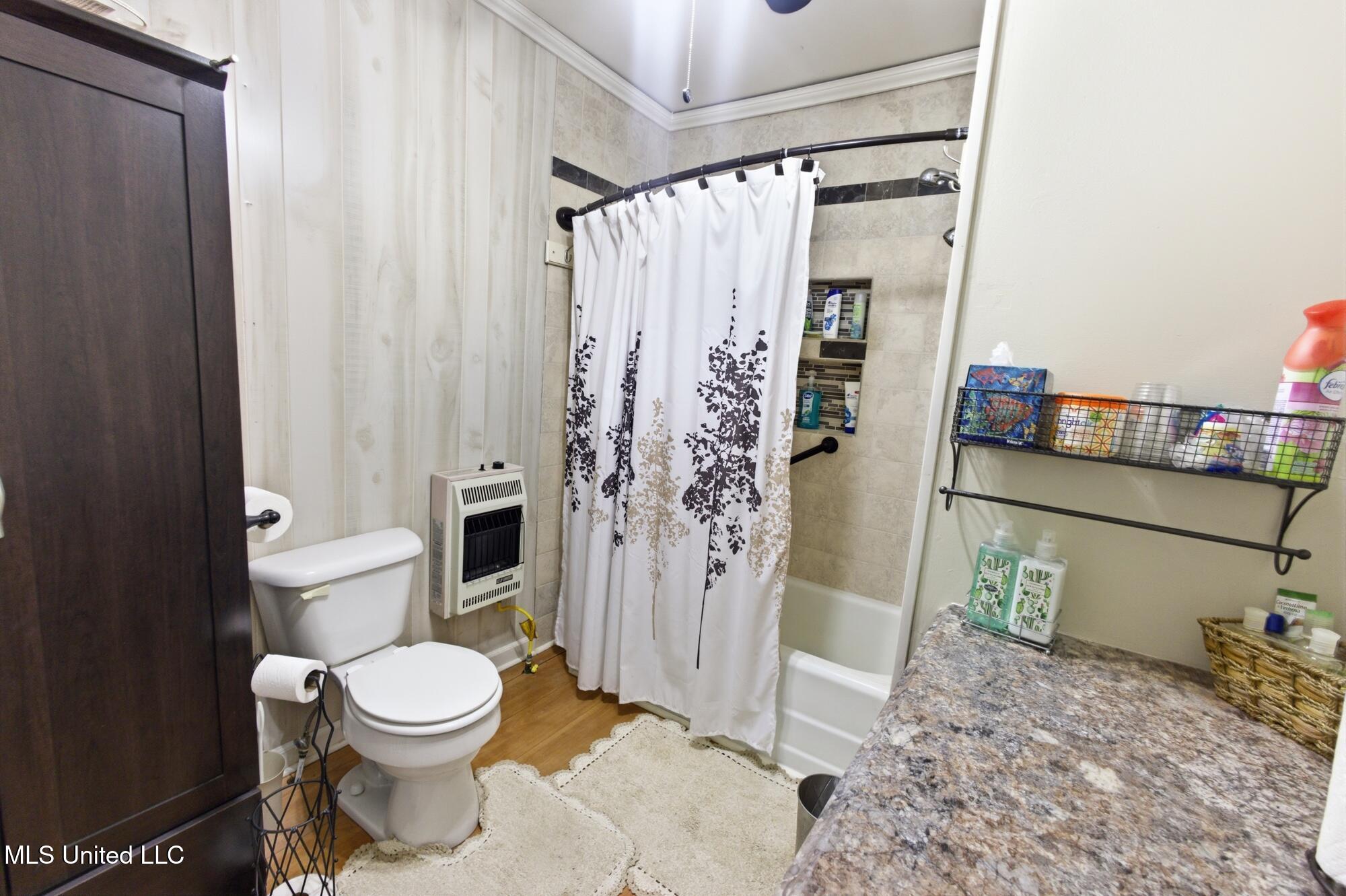 608 E Railroad Avenue Property Photo 10