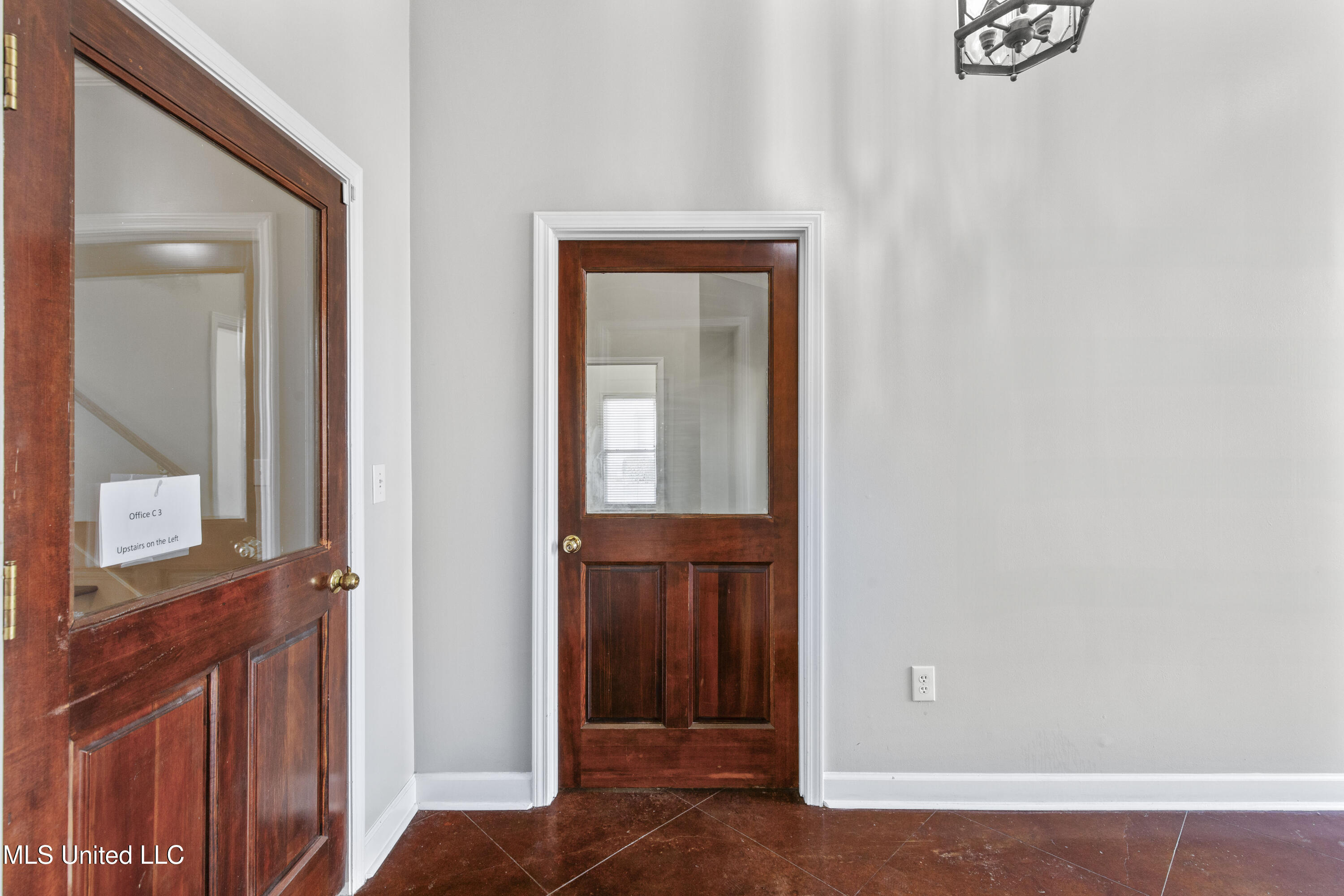 403 Towne Center Boulevard Property Photo 11
