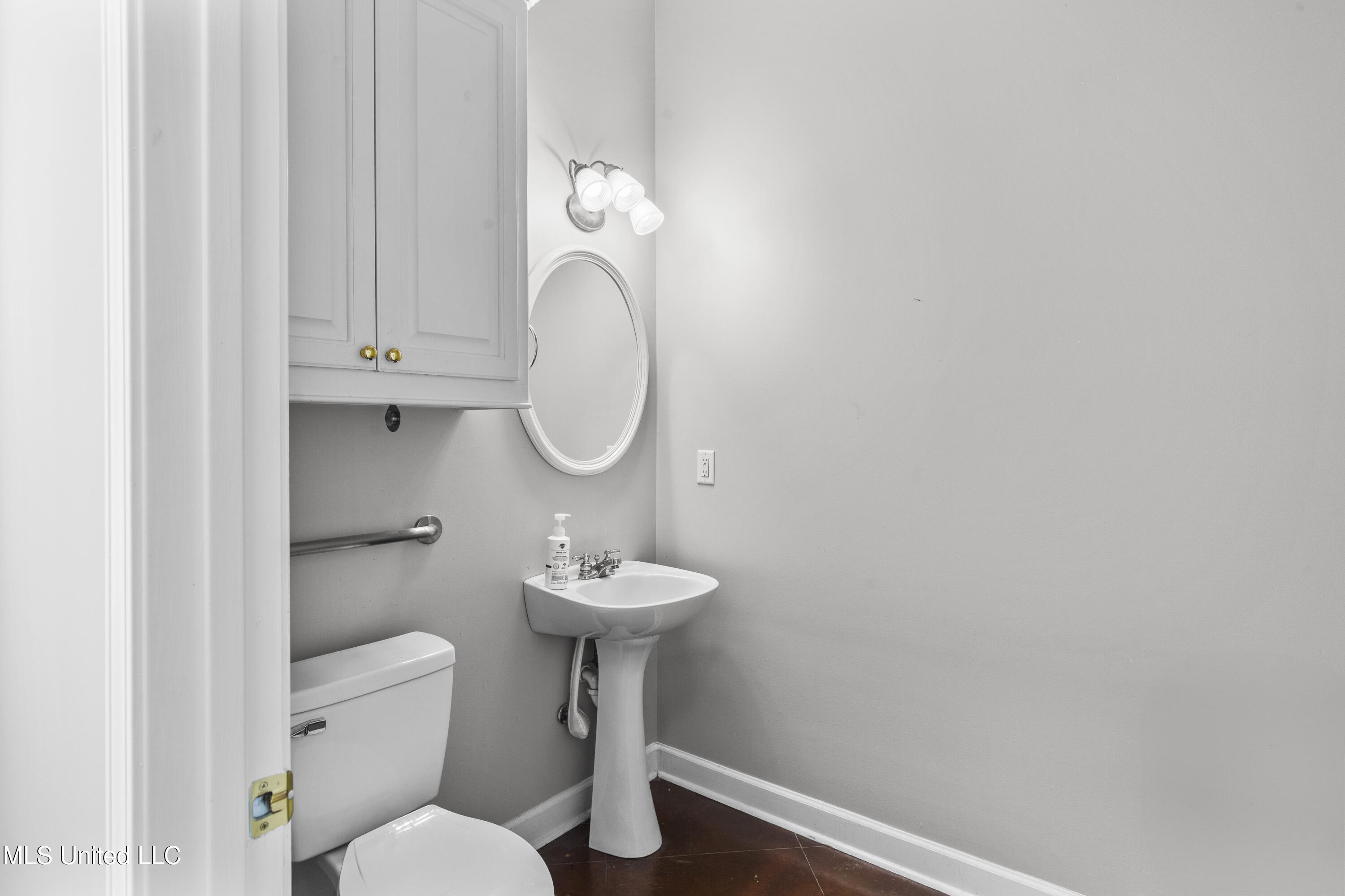 403 Towne Center Boulevard Property Photo 33