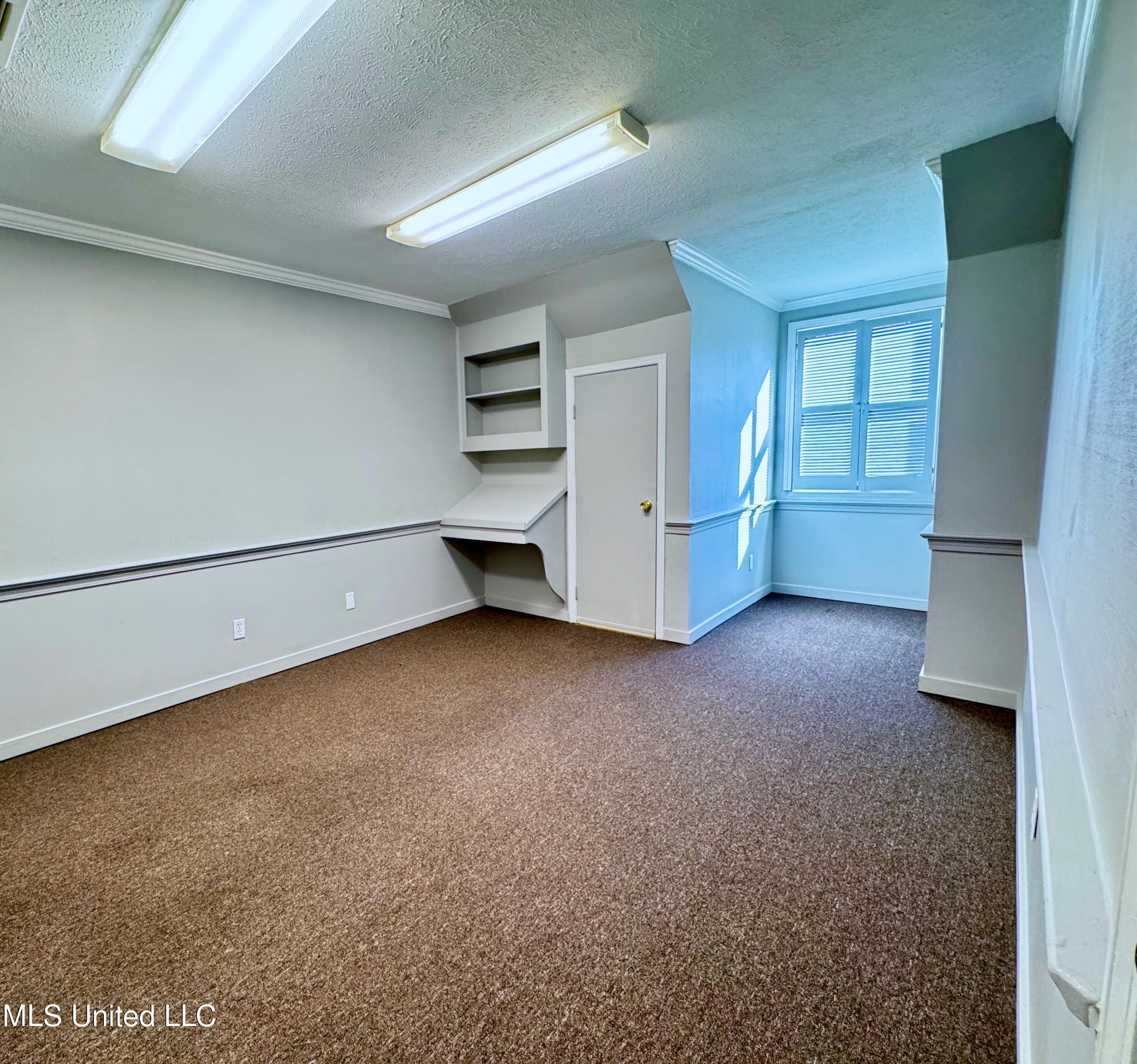 360 Comet Drive Property Photo 5