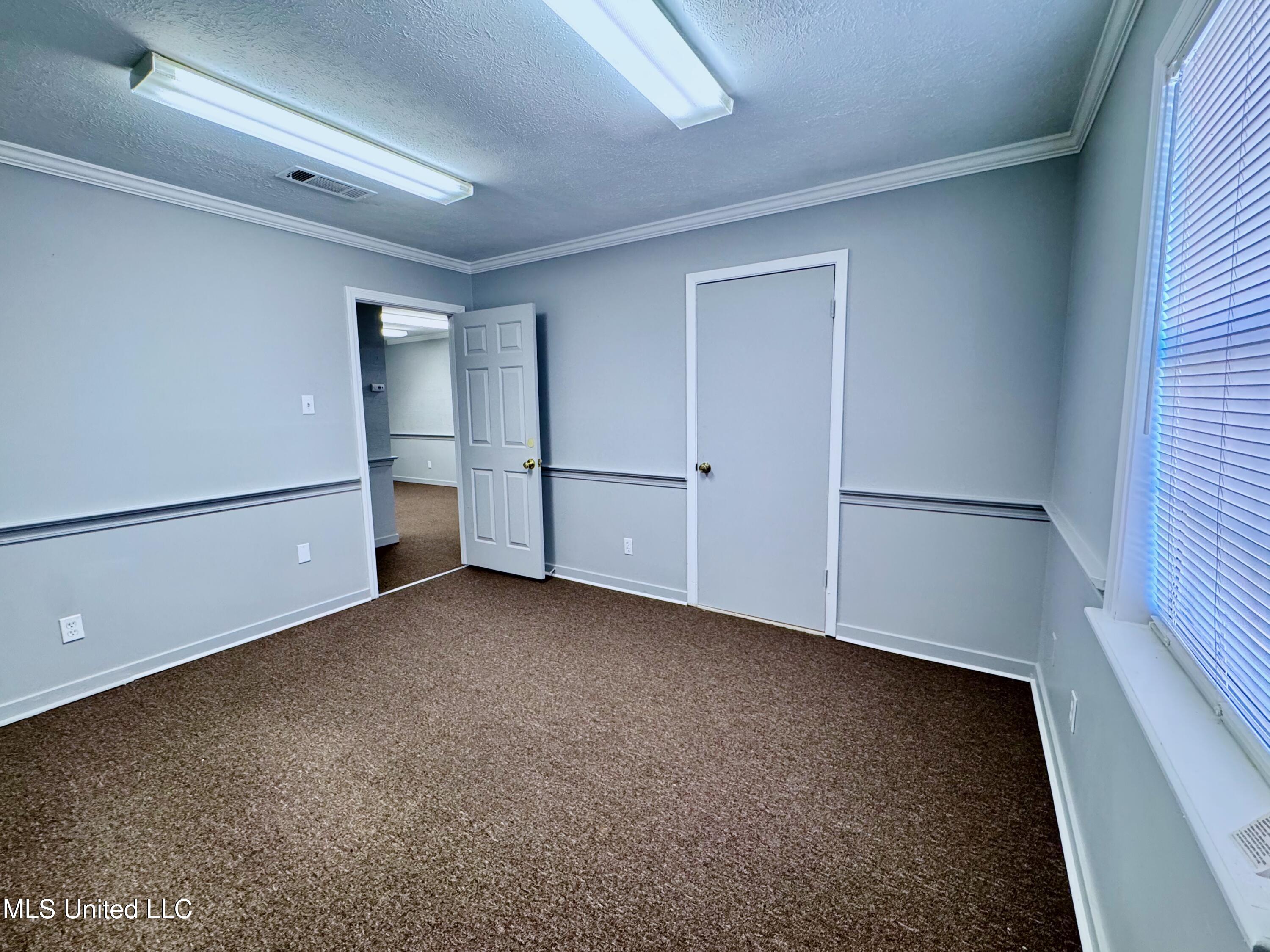 360 Comet Drive Property Photo 7