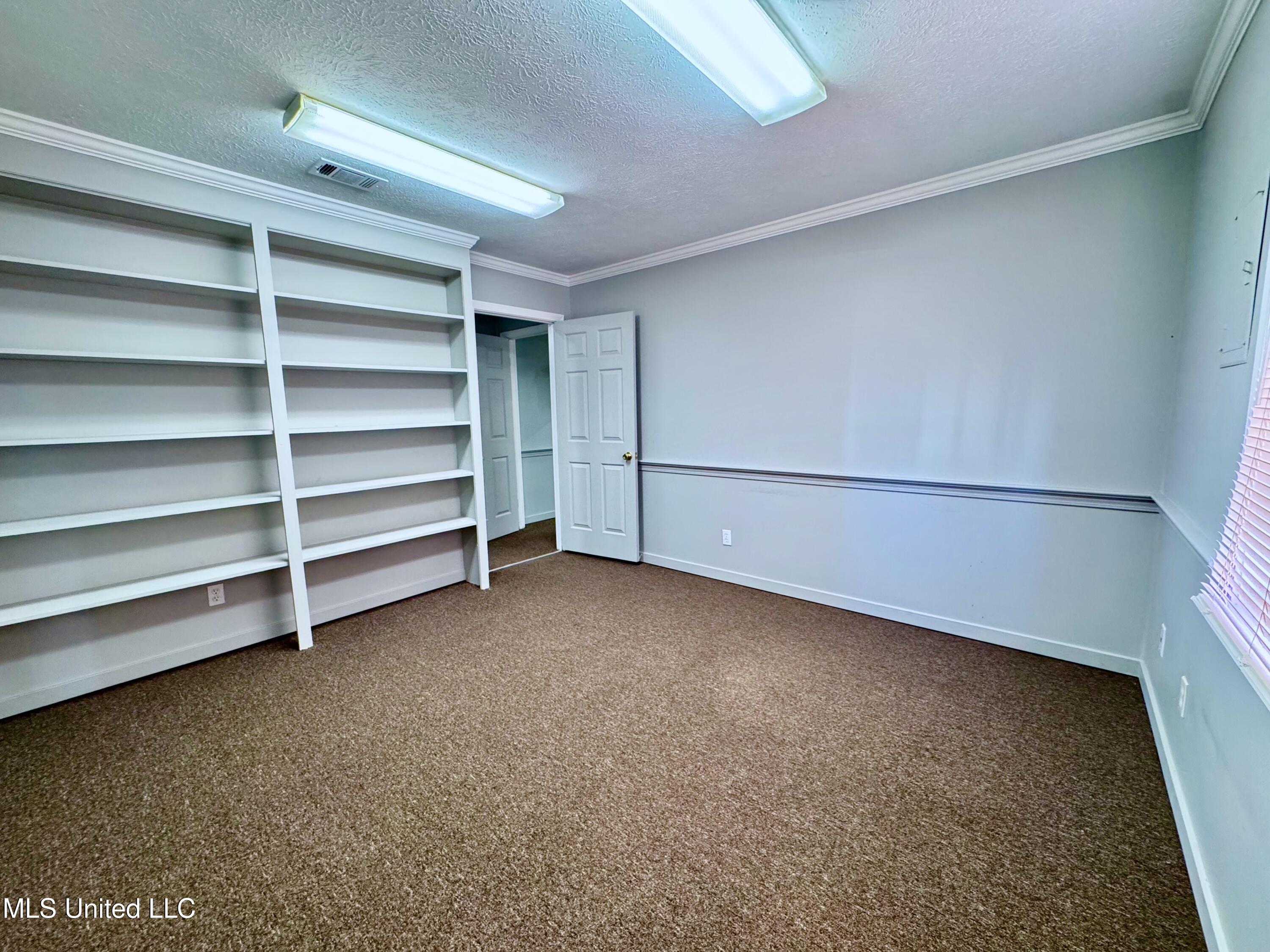 360 Comet Drive Property Photo 9