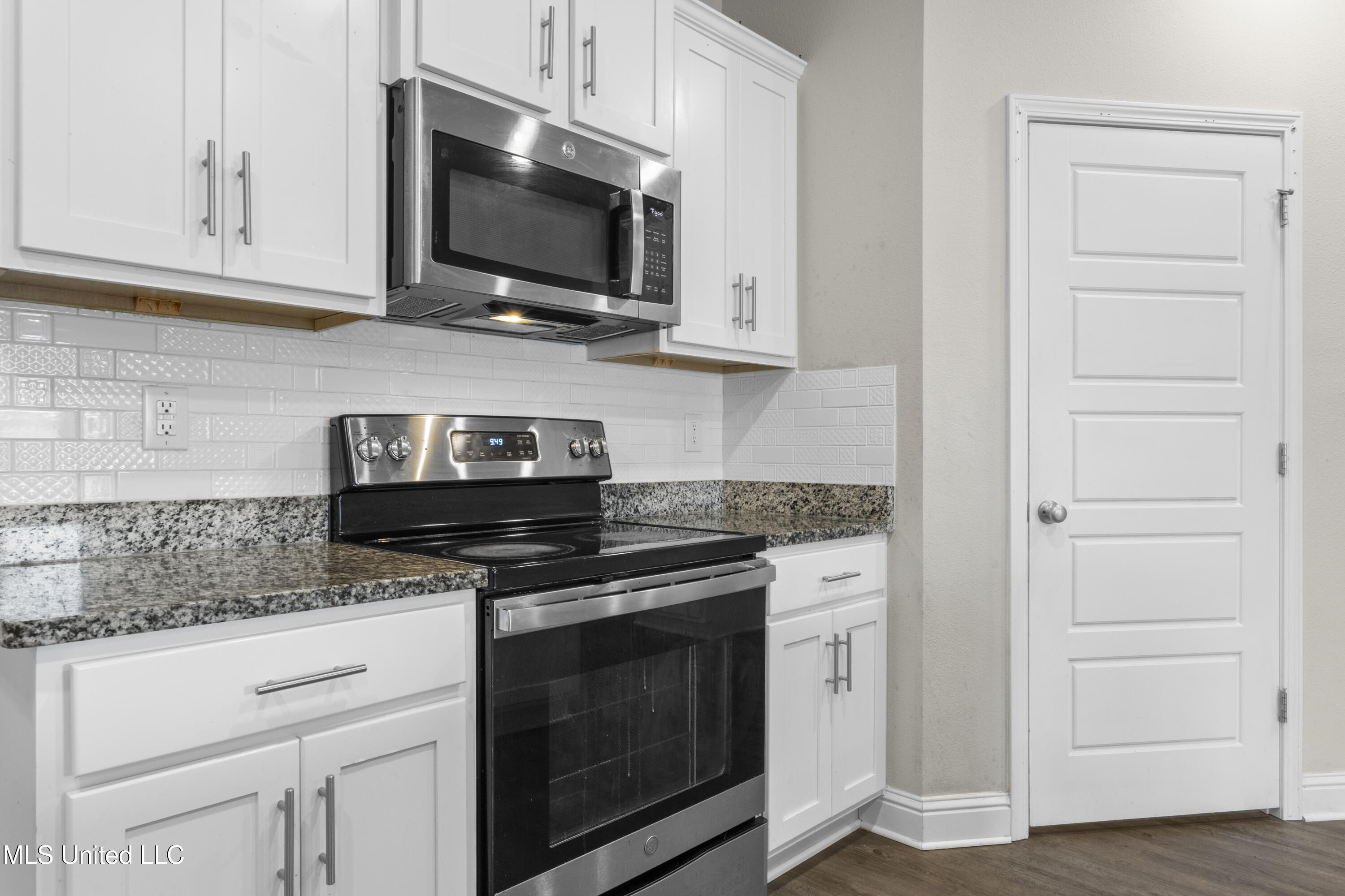 5505 Leeds Lane Property Photo 12