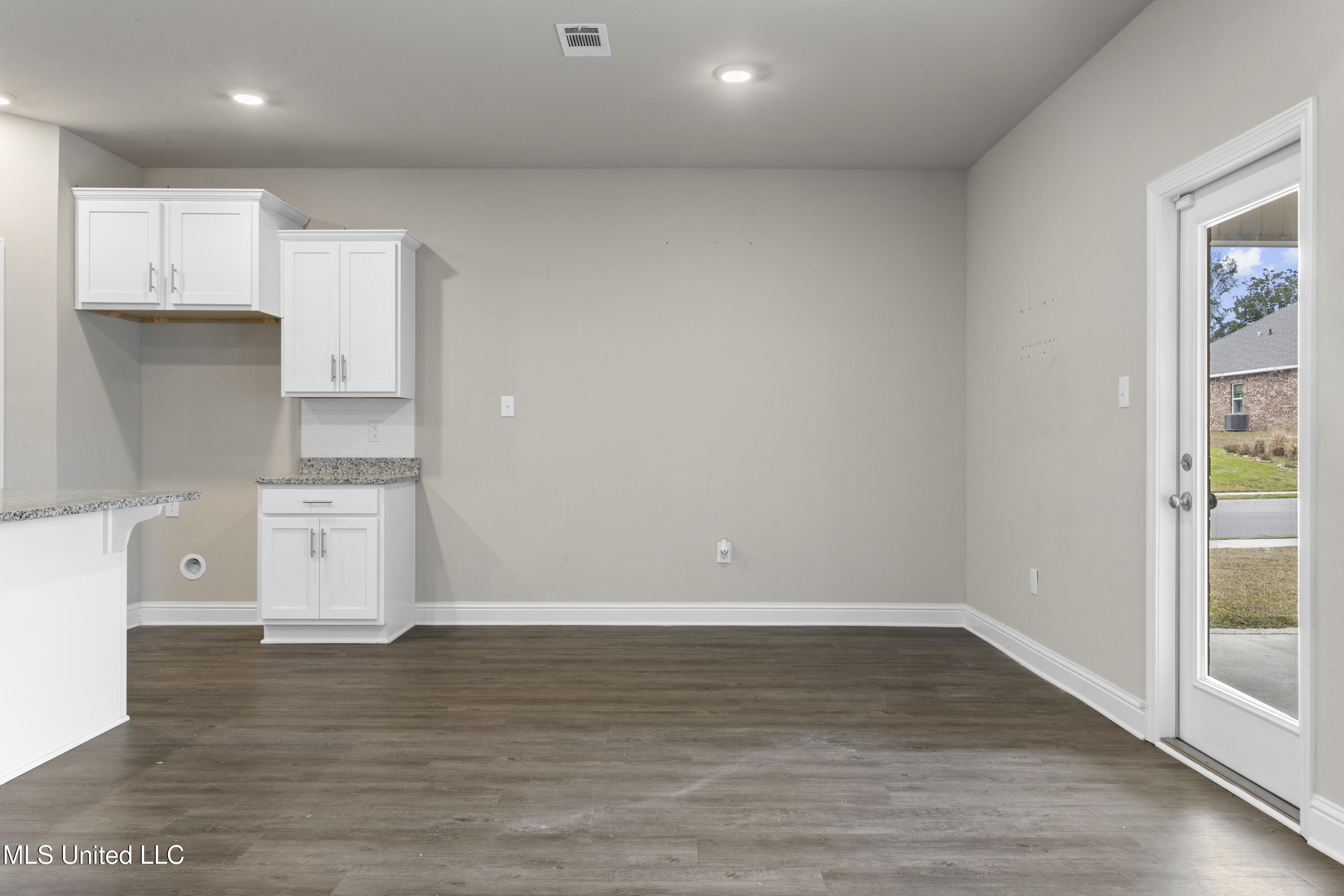 5505 Leeds Lane Property Photo 19