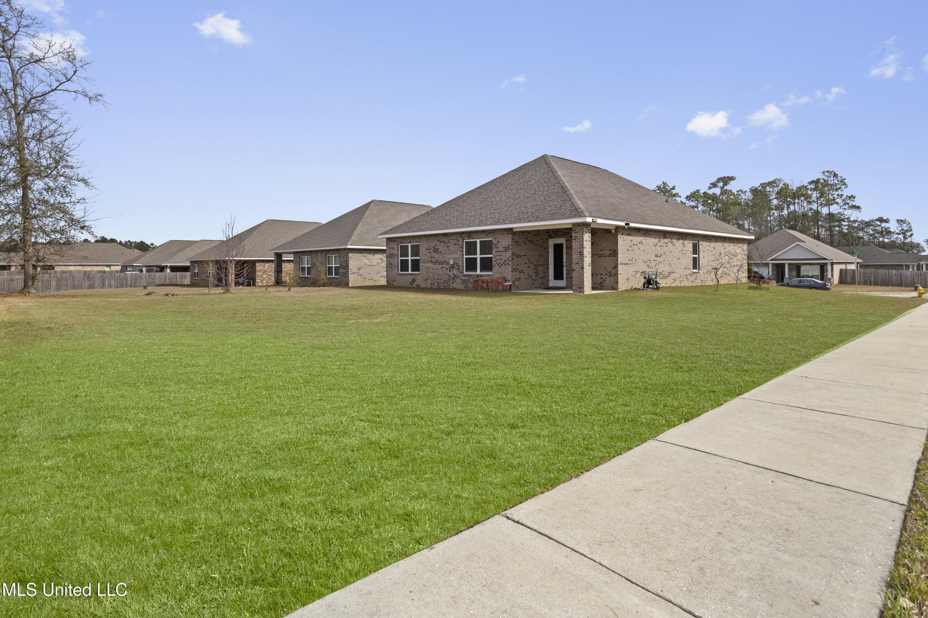 5505 Leeds Lane Property Photo 39