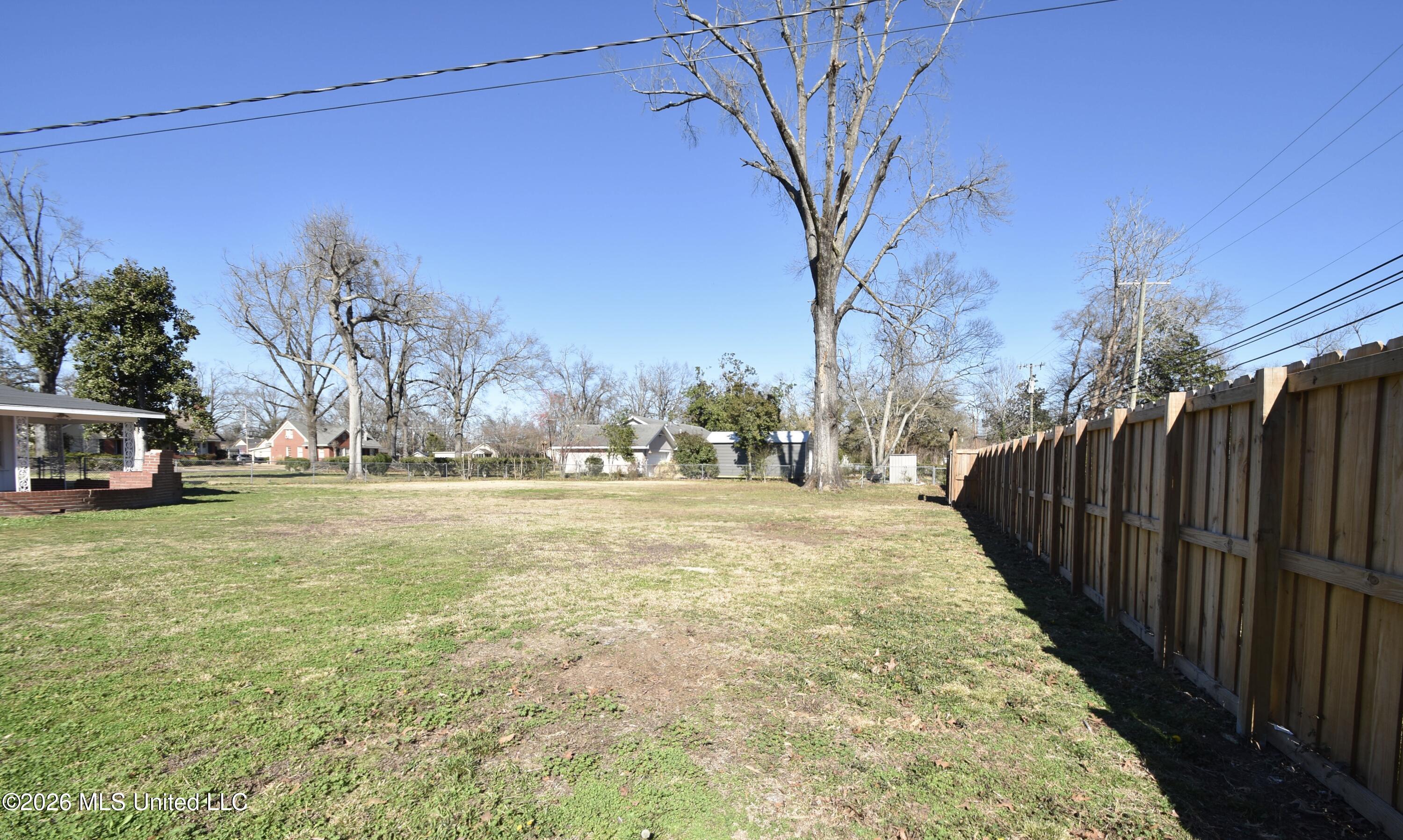 404 E Adams Avenue Property Photo 31