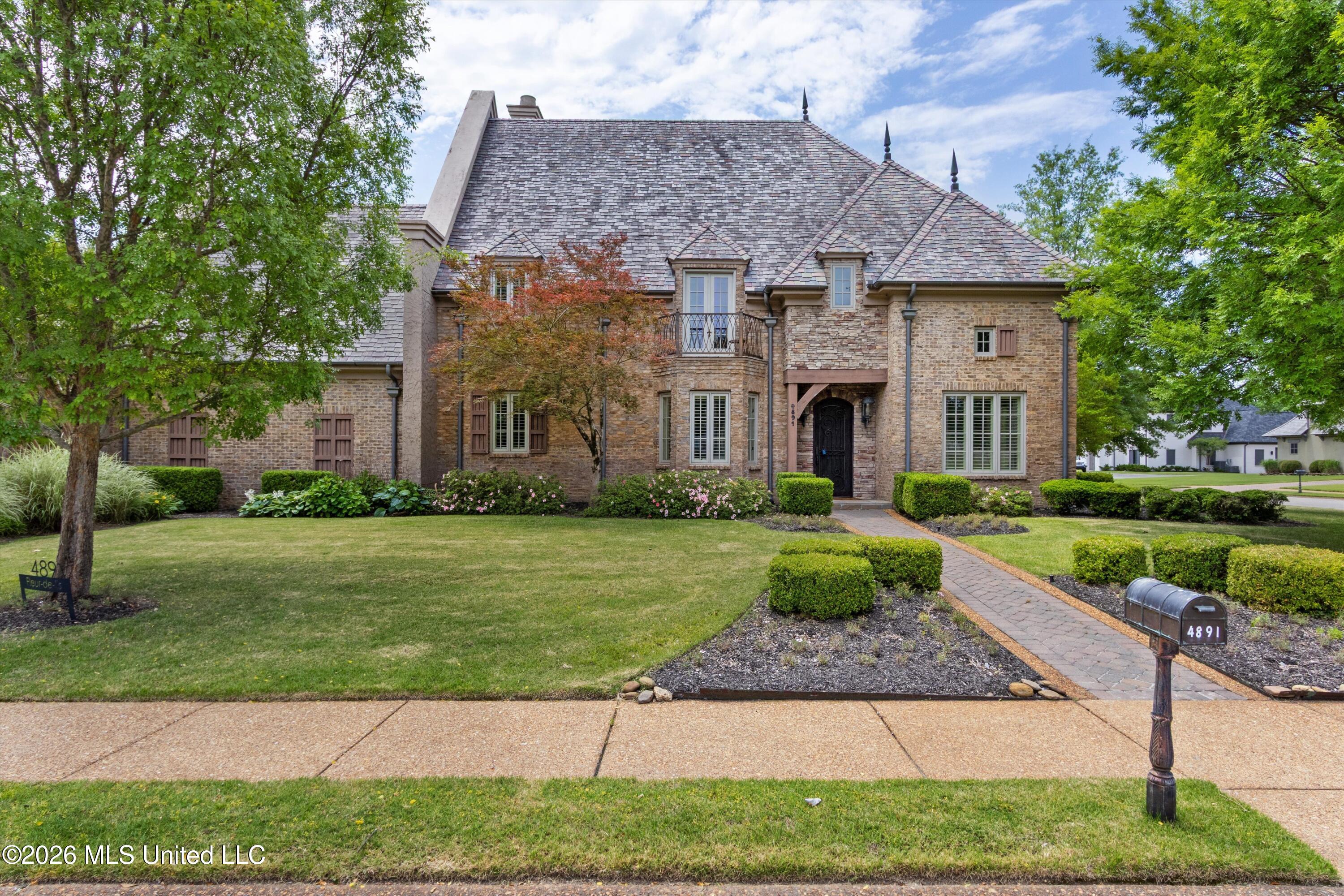 4891 N Fleur De Lis Property Photo 1