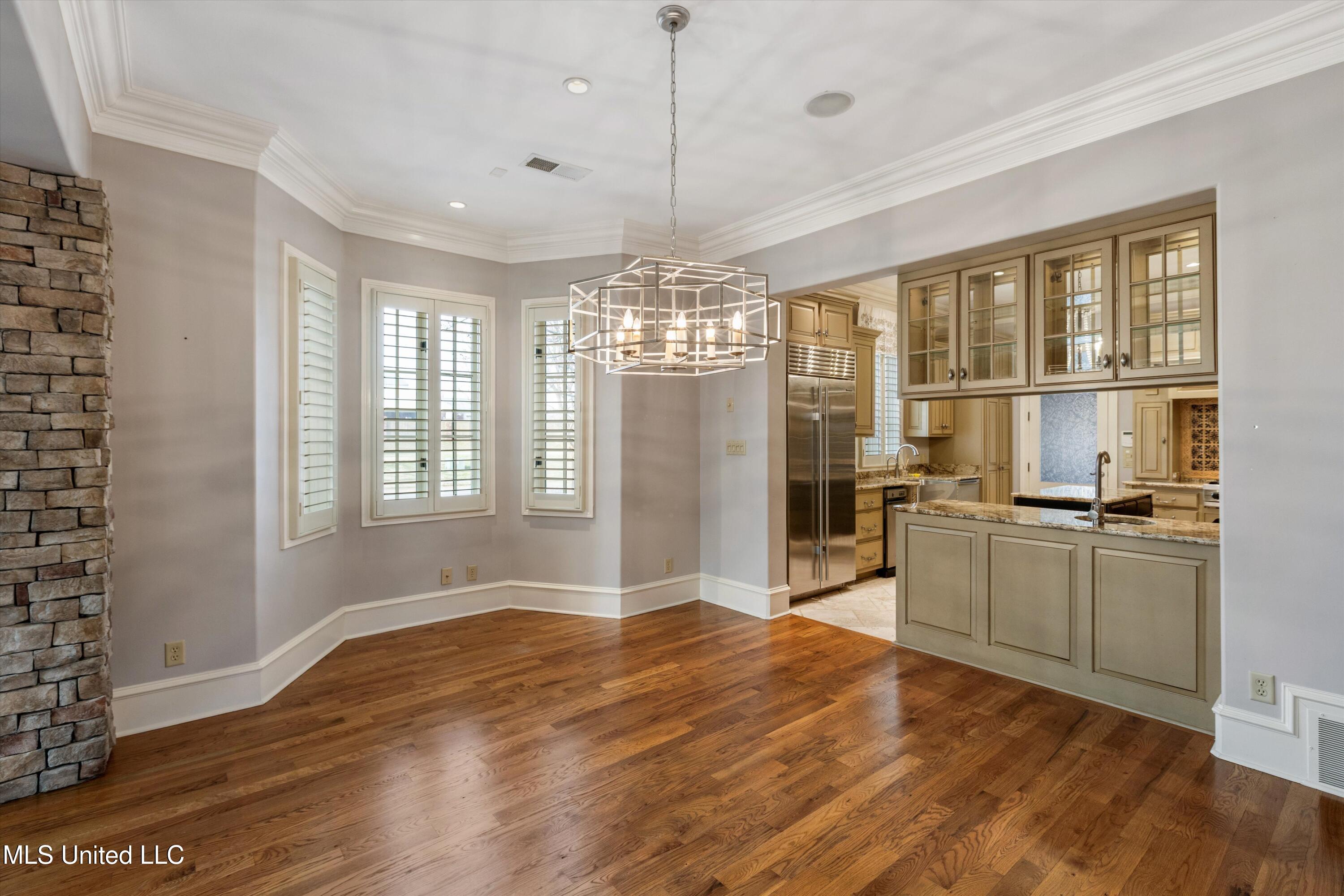 4891 N Fleur De Lis Property Photo 10