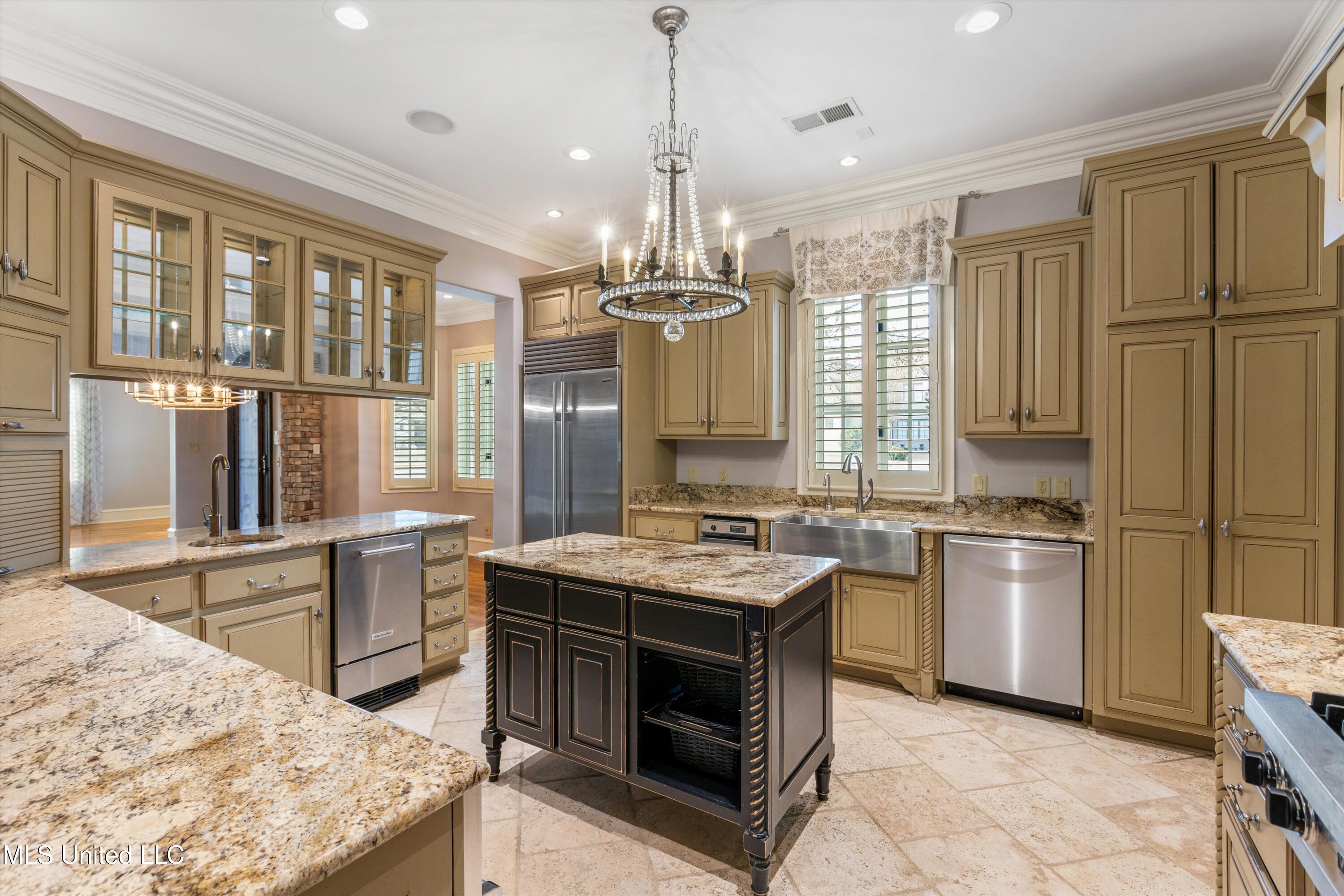 4891 N Fleur De Lis Property Photo 13