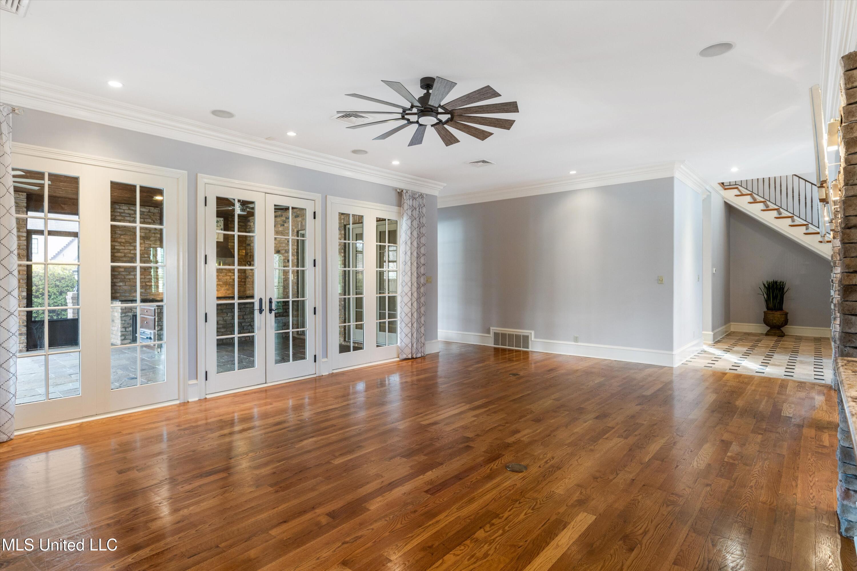 4891 N Fleur De Lis Property Photo 15