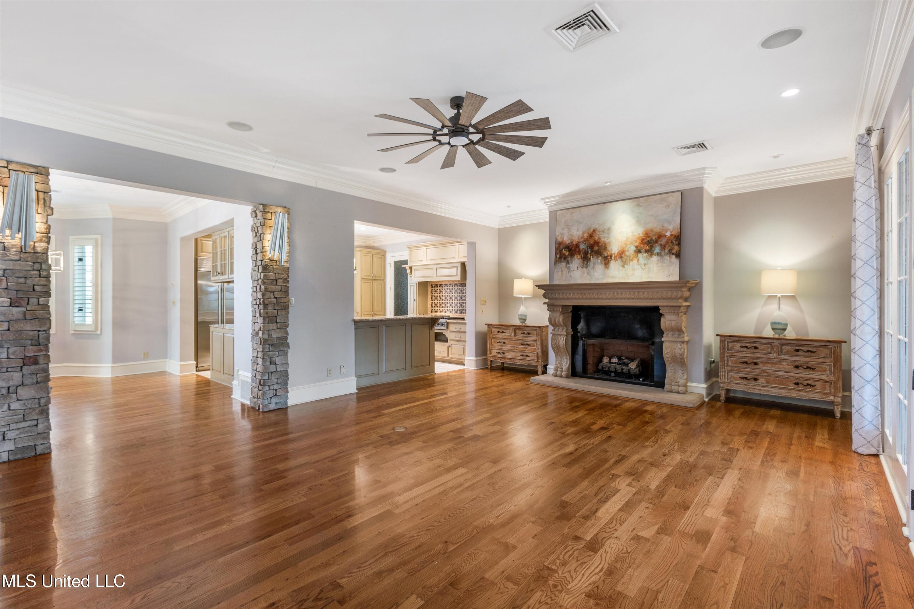 4891 N Fleur De Lis Property Photo 16