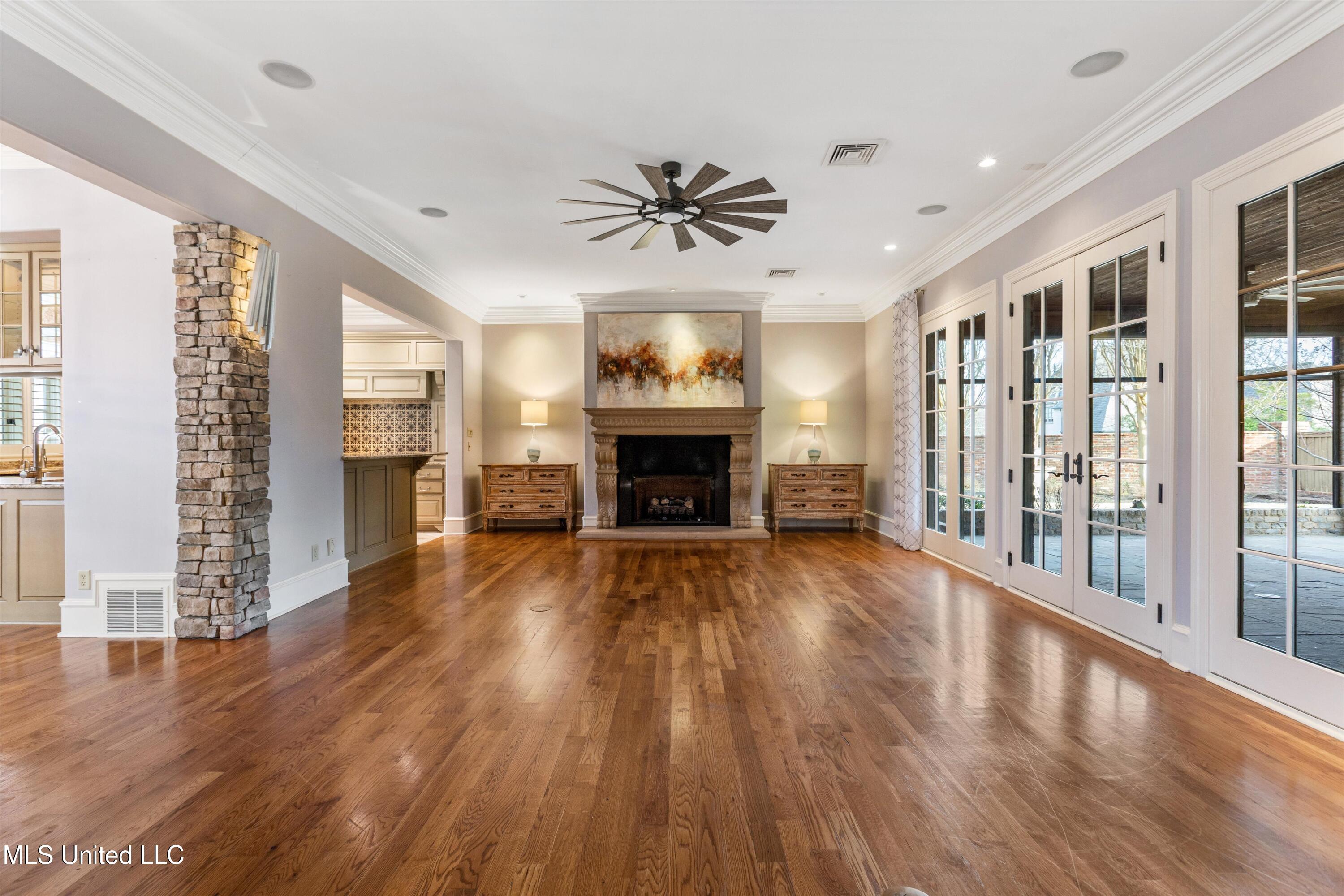4891 N Fleur De Lis Property Photo 17