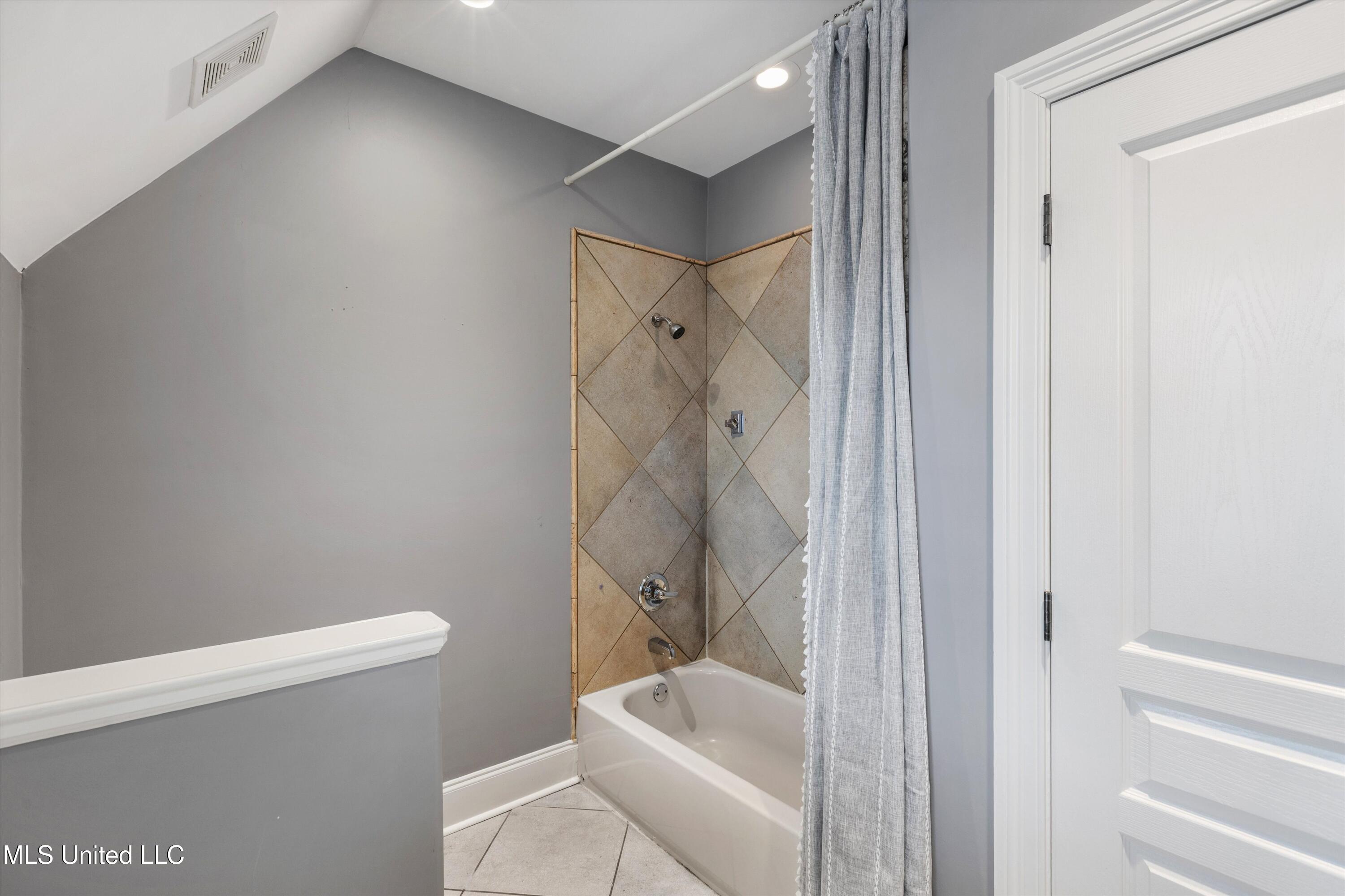 4891 N Fleur De Lis Property Photo 30