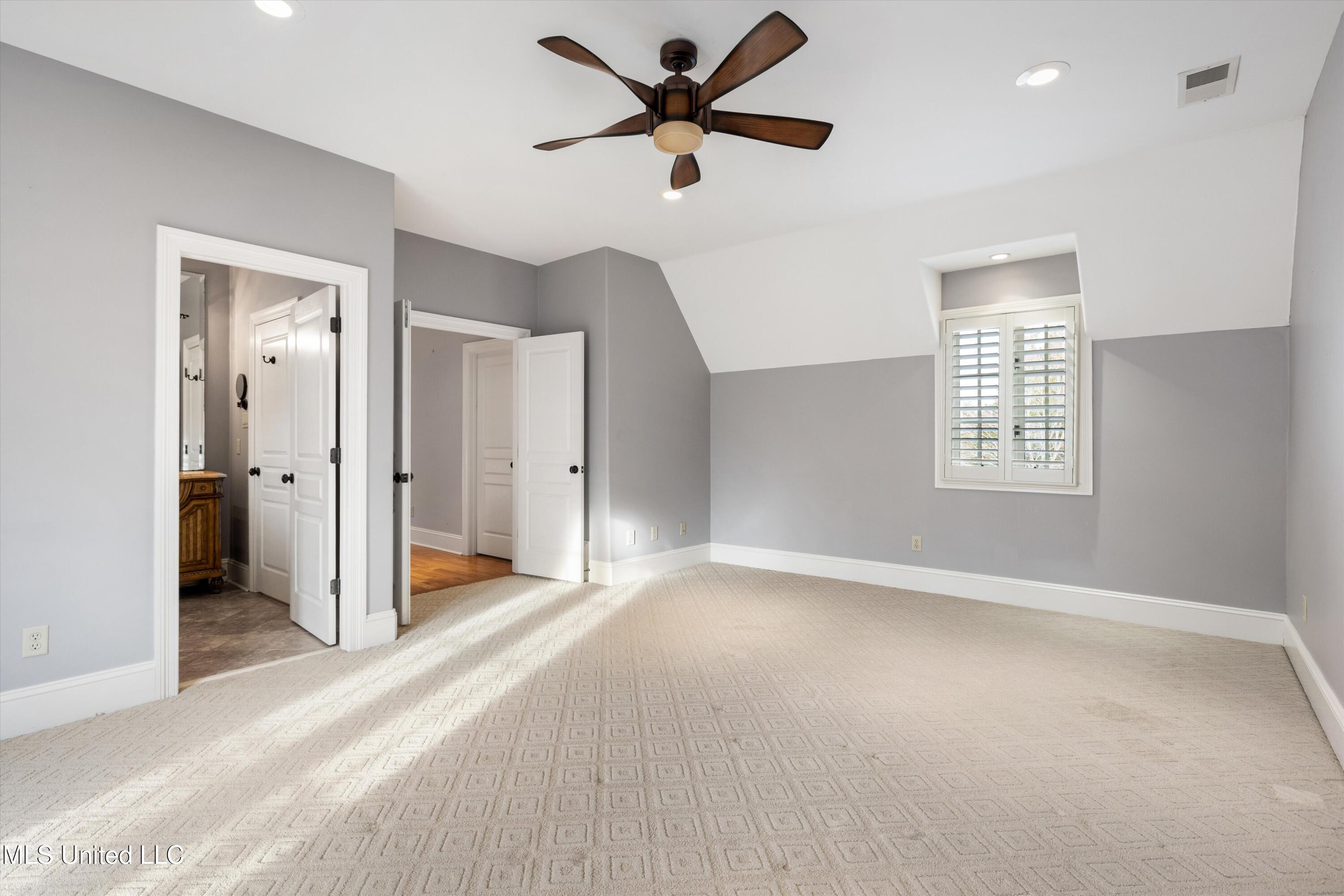 4891 N Fleur De Lis Property Photo 32