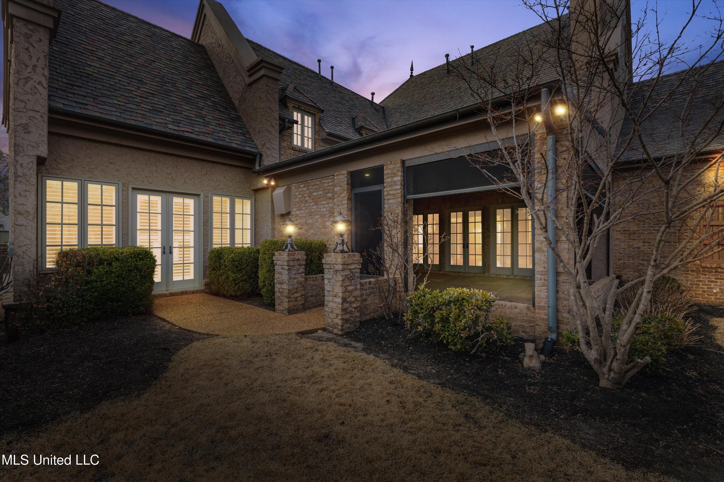 4891 N Fleur De Lis Property Photo 40