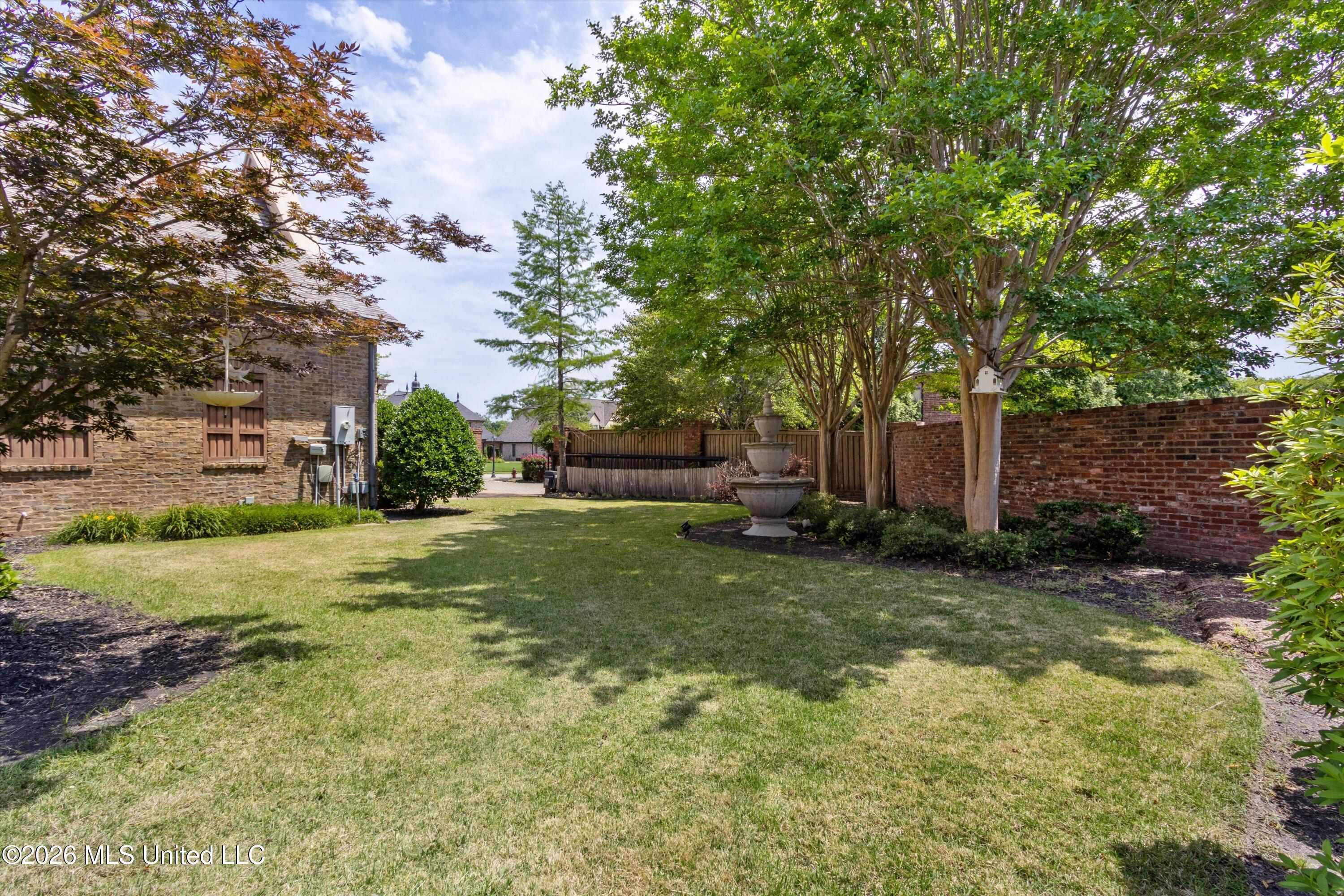 4891 N Fleur De Lis Property Photo 42