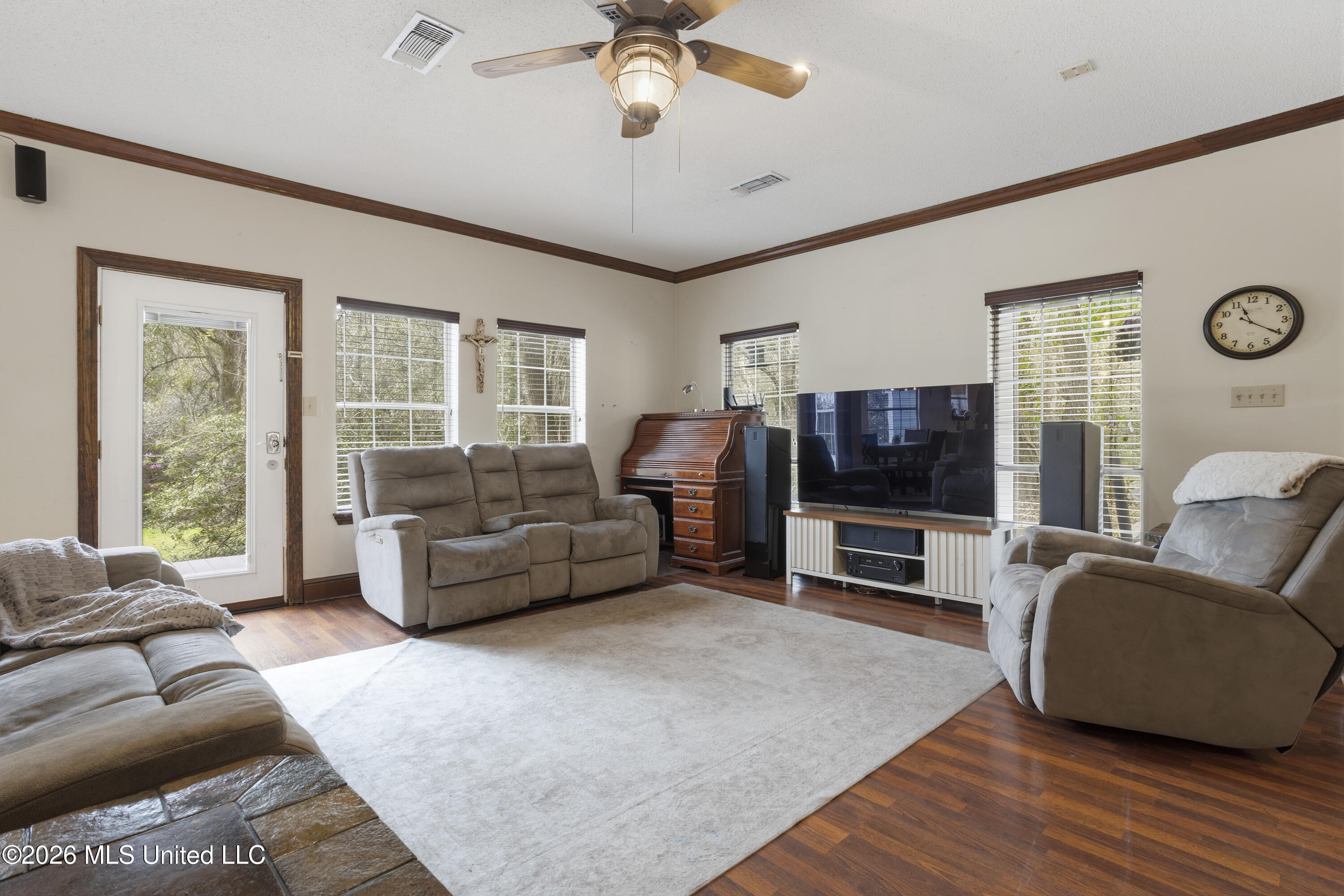 22479 Glad Acres Road Property Photo 9