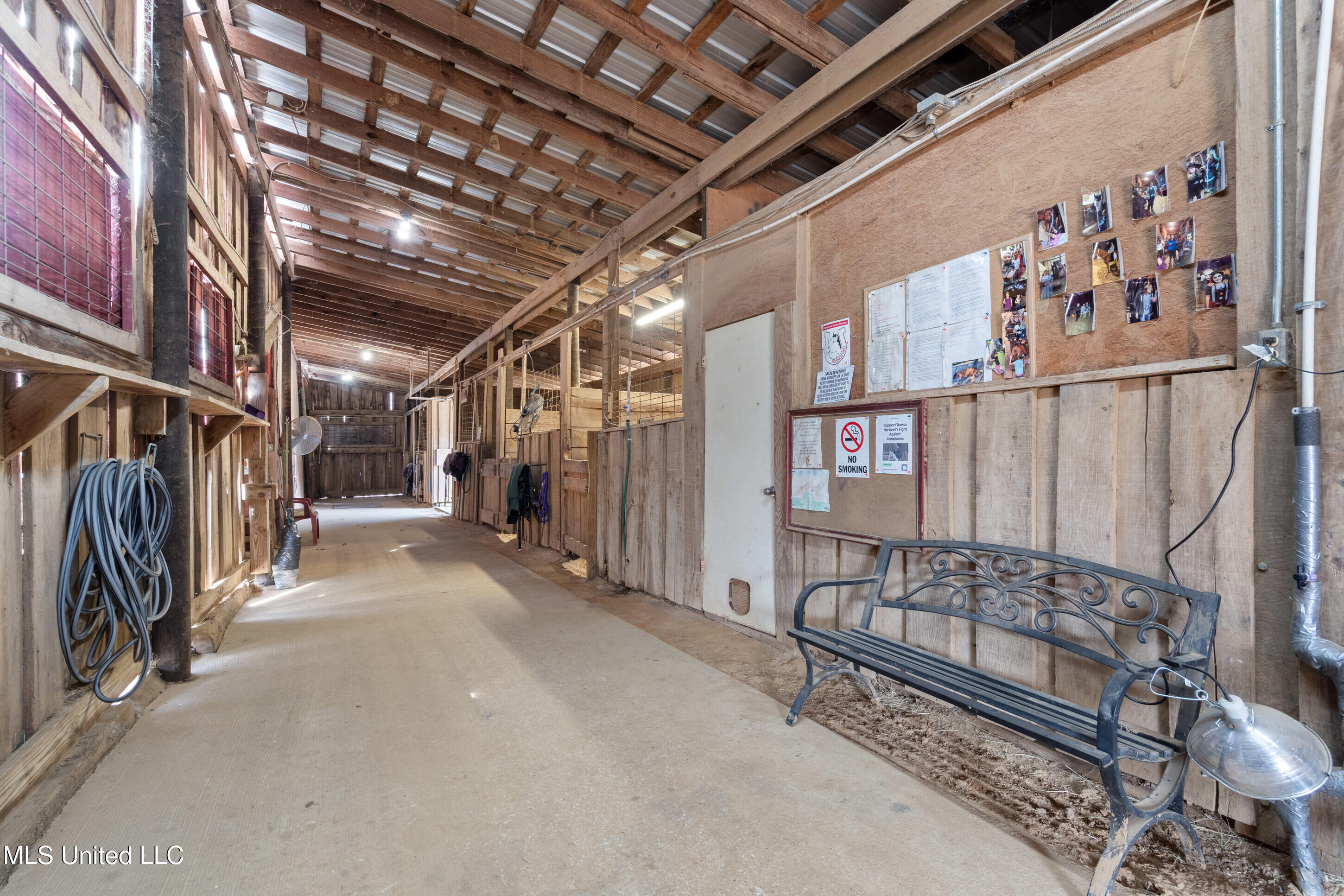 9142 Mineral Wells Road Property Photo 14