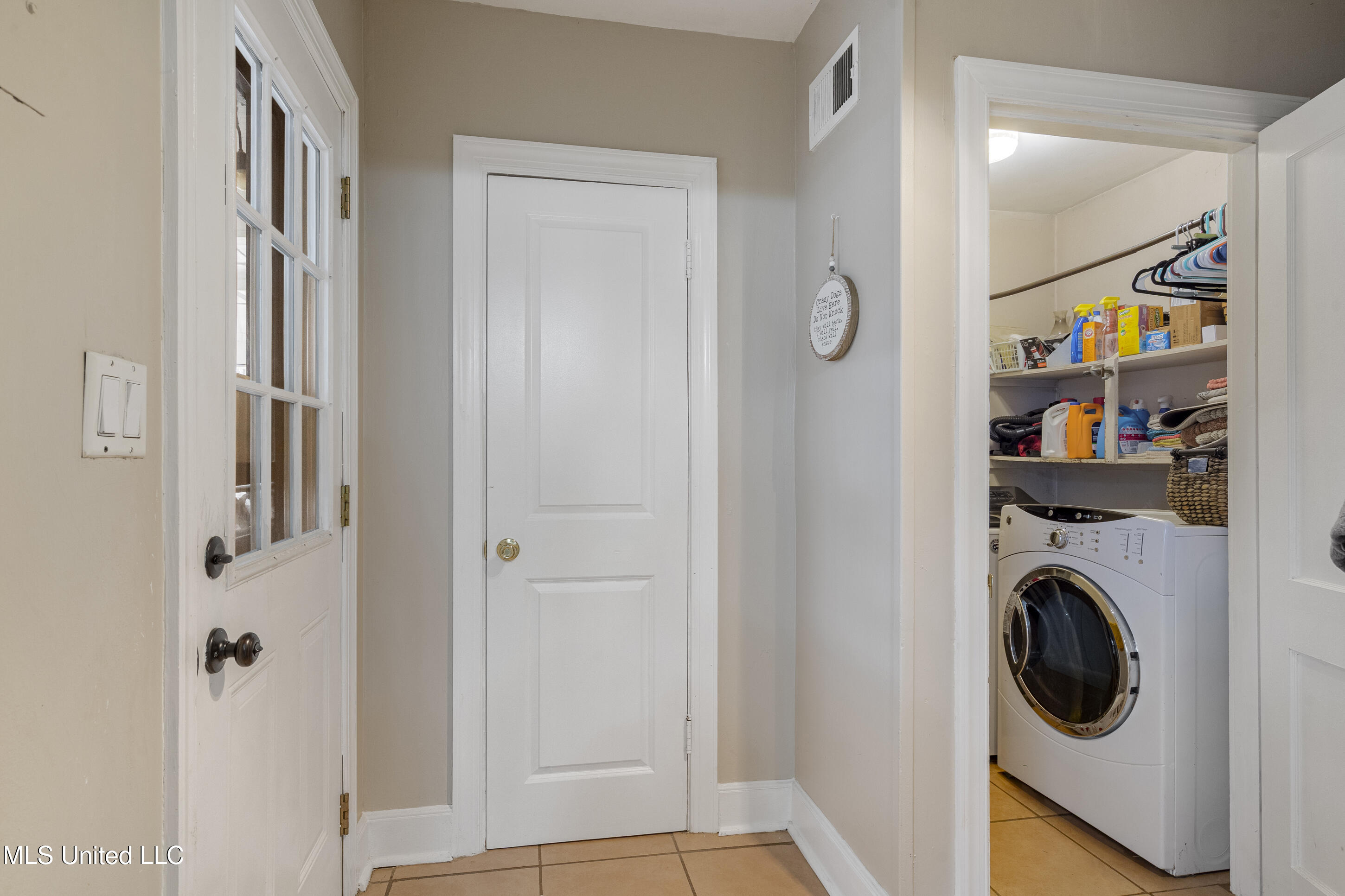 9142 Mineral Wells Road Property Photo 45