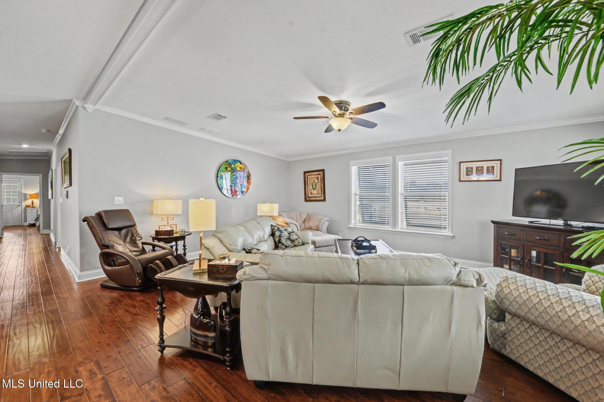 104 Wolfe Street Property Photo 7
