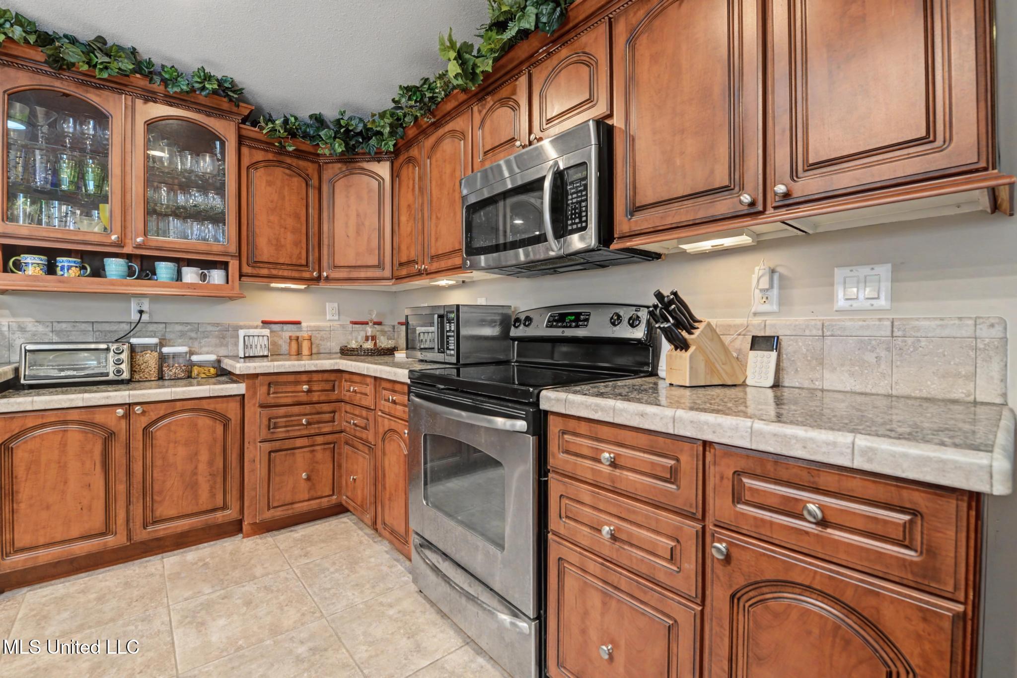 104 Wolfe Street Property Photo 15