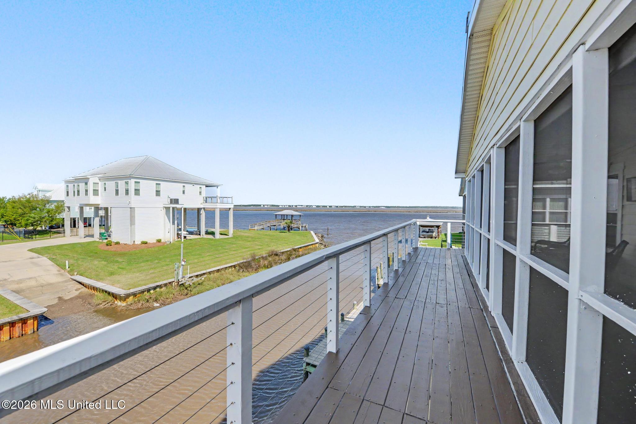 104 Wolfe Street Property Photo 32