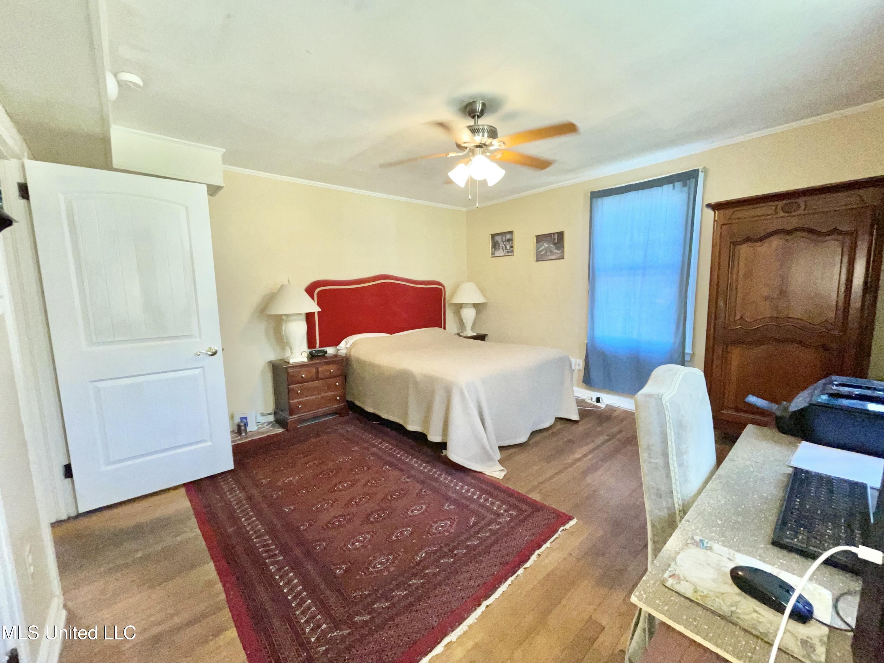 4124 Griffin Street Property Photo 14
