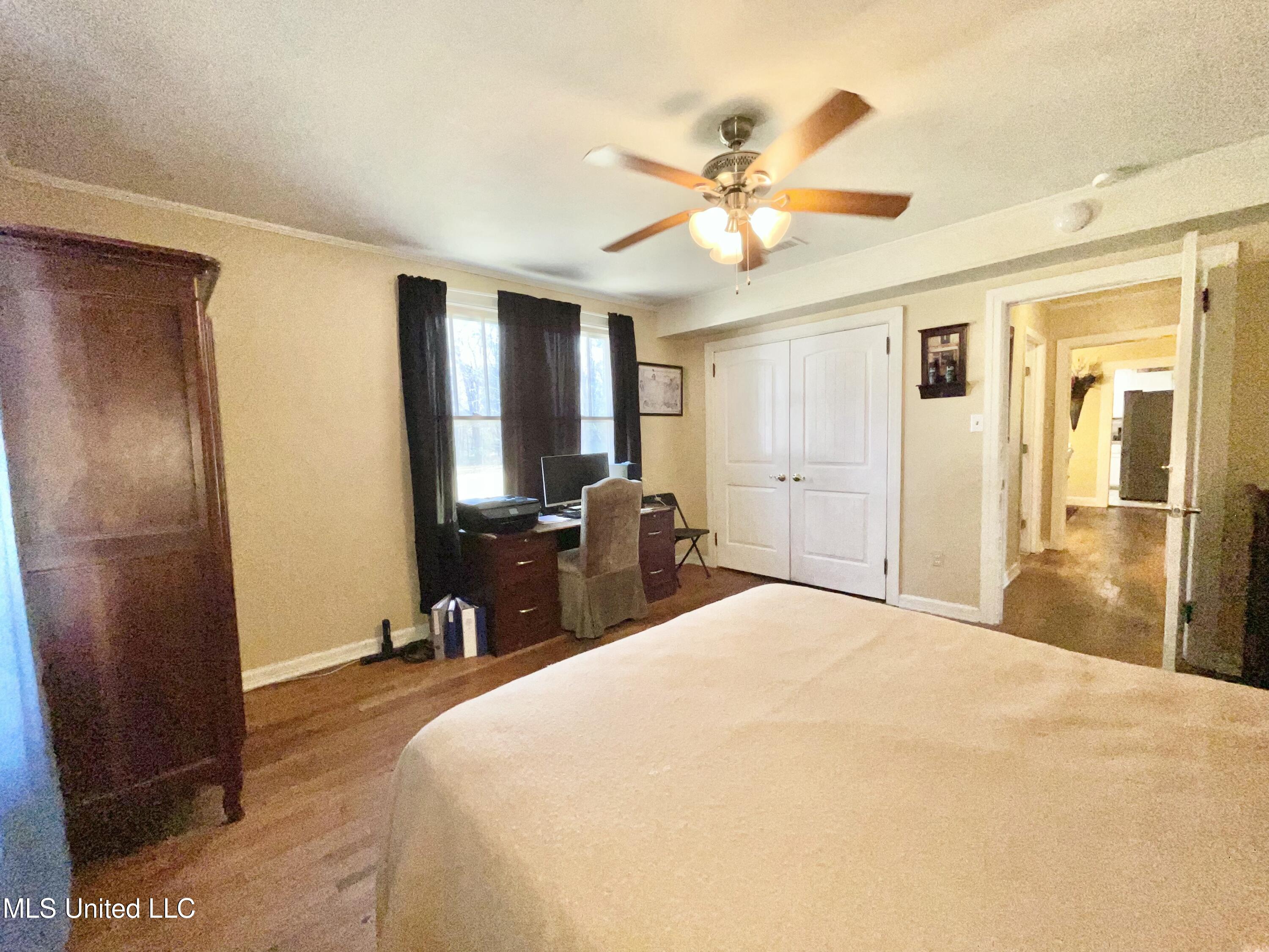 4124 Griffin Street Property Photo 15