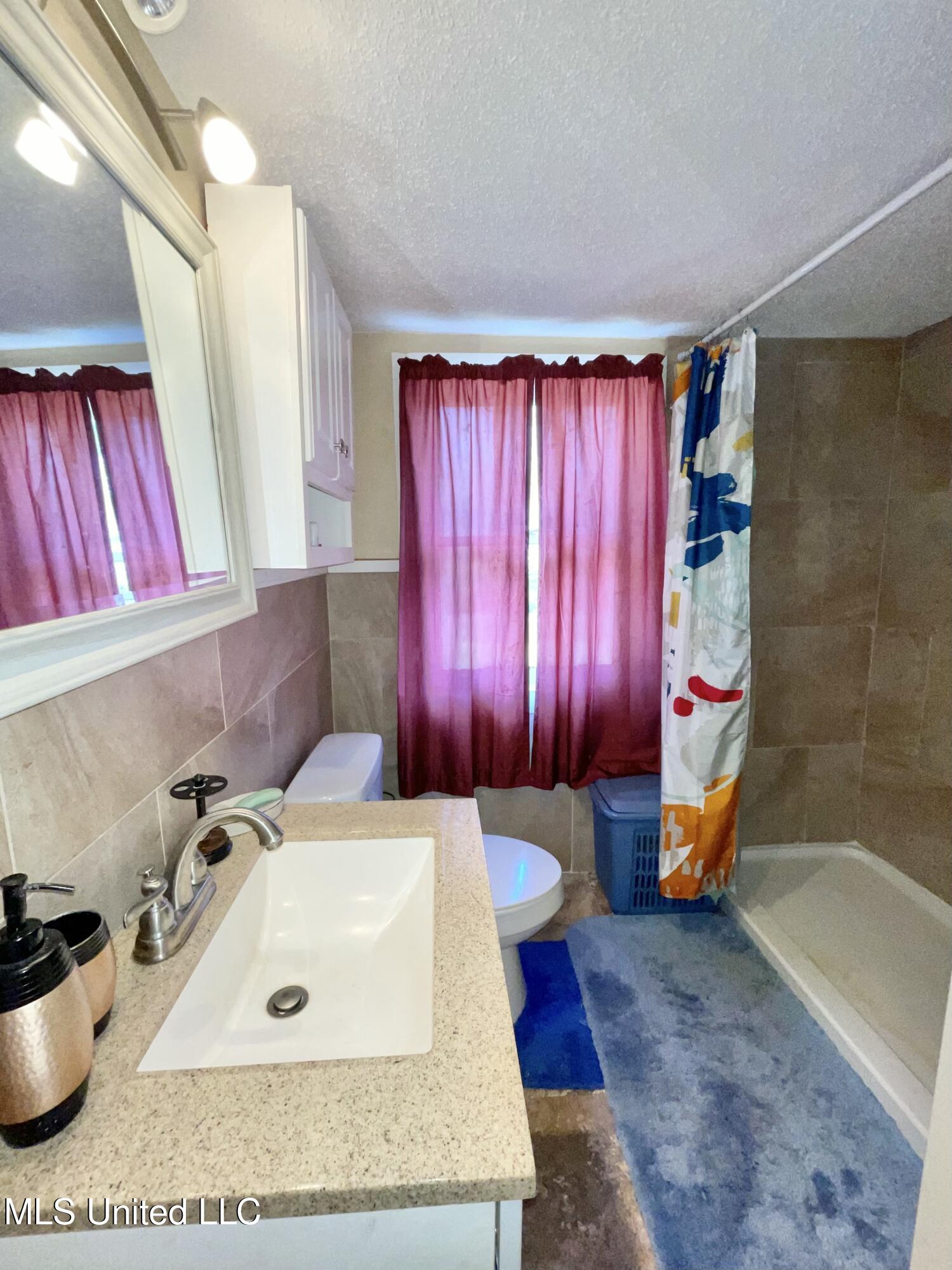 4124 Griffin Street Property Photo 22