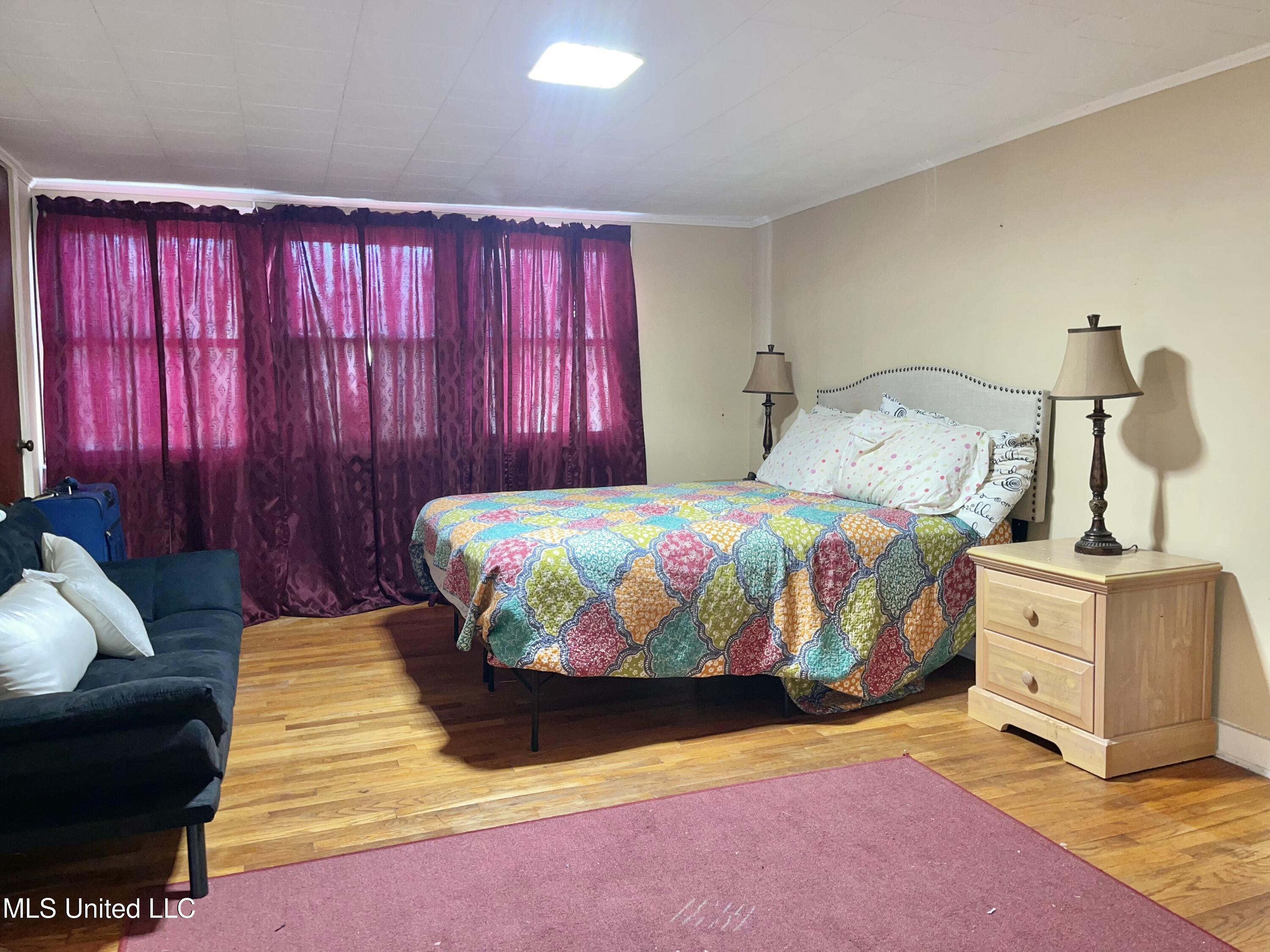4124 Griffin Street Property Photo 24