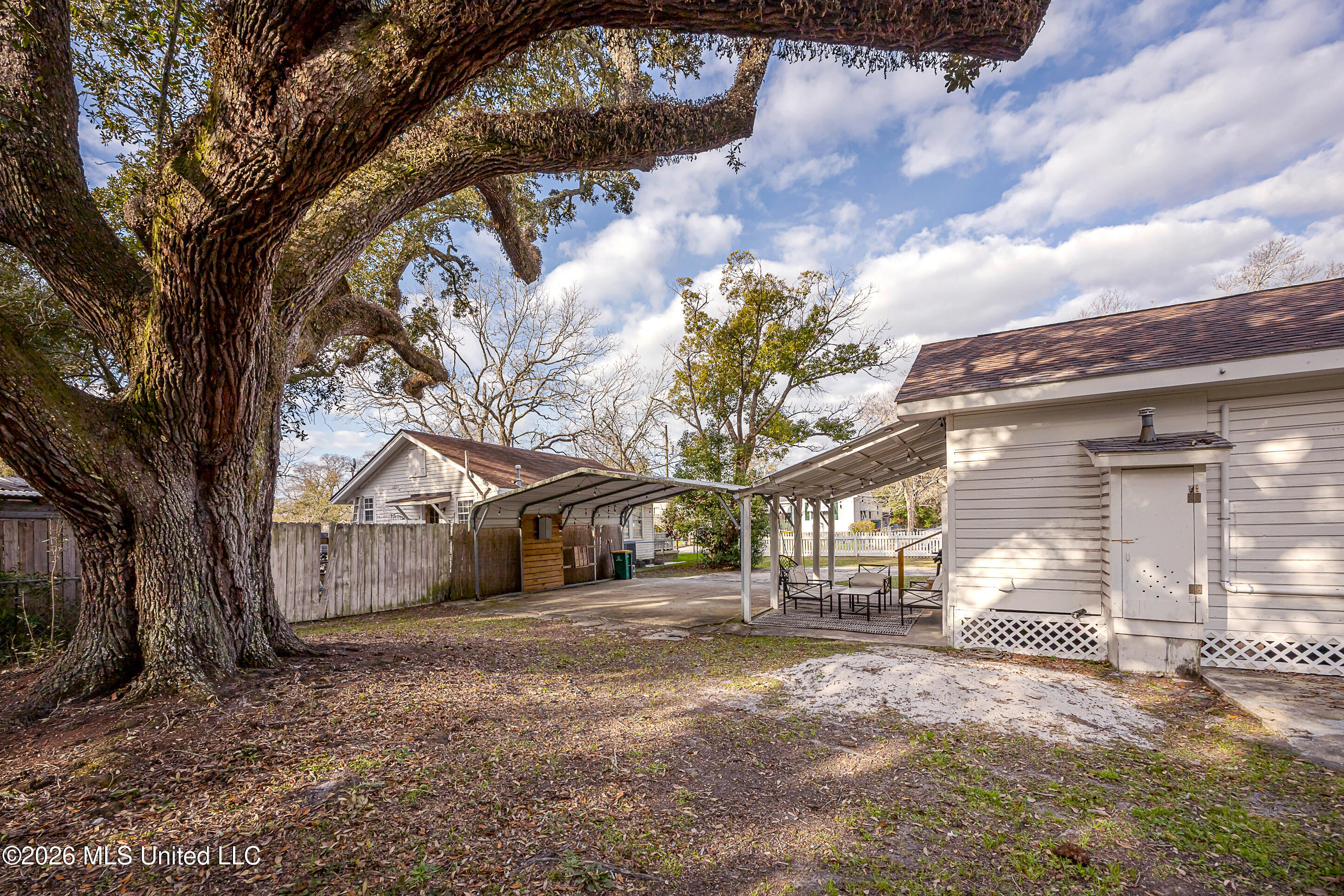 206 Crawford Street Property Photo 14