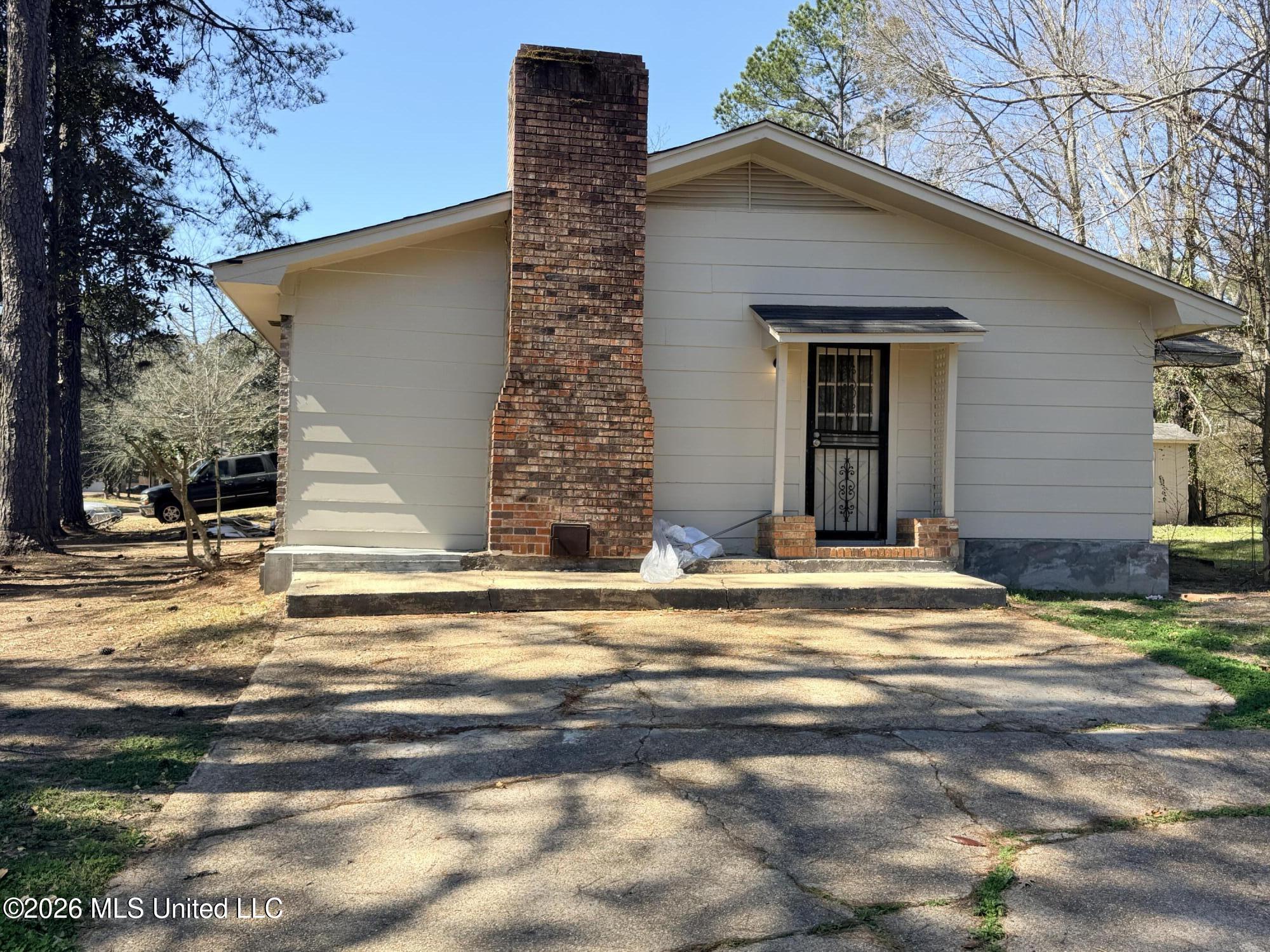 1514 Dorgan Street Property Photo 4