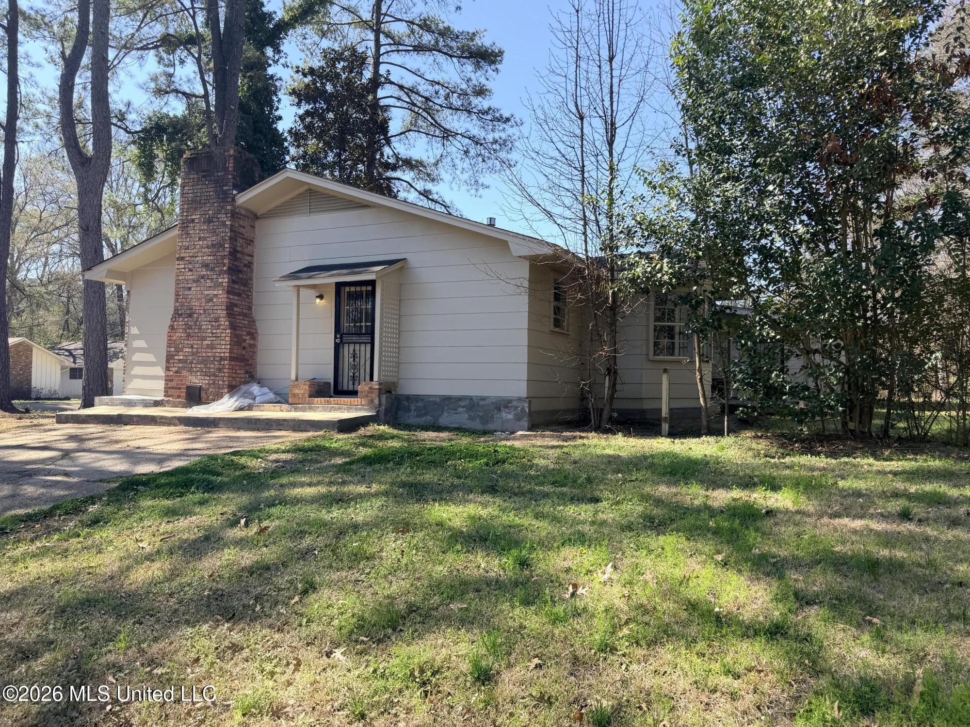1514 Dorgan Street Property Photo 5