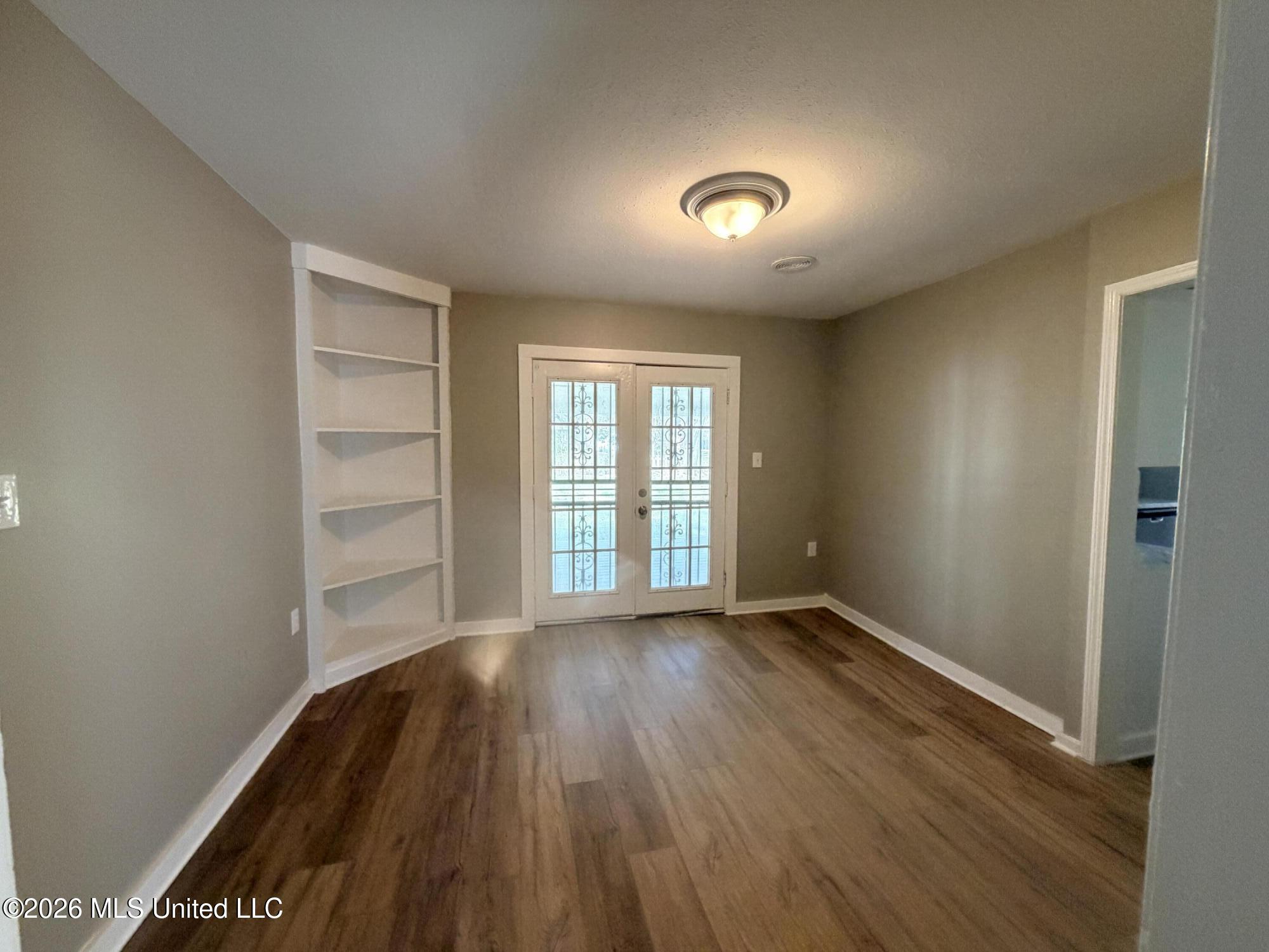 1514 Dorgan Street Property Photo 11