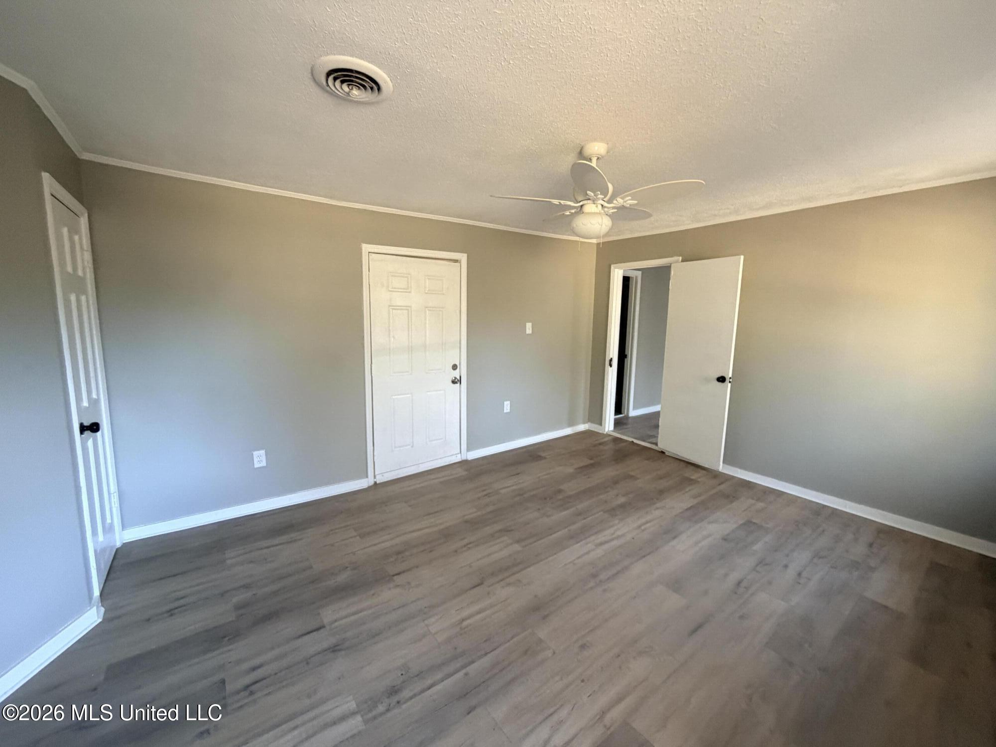 1514 Dorgan Street Property Photo 28
