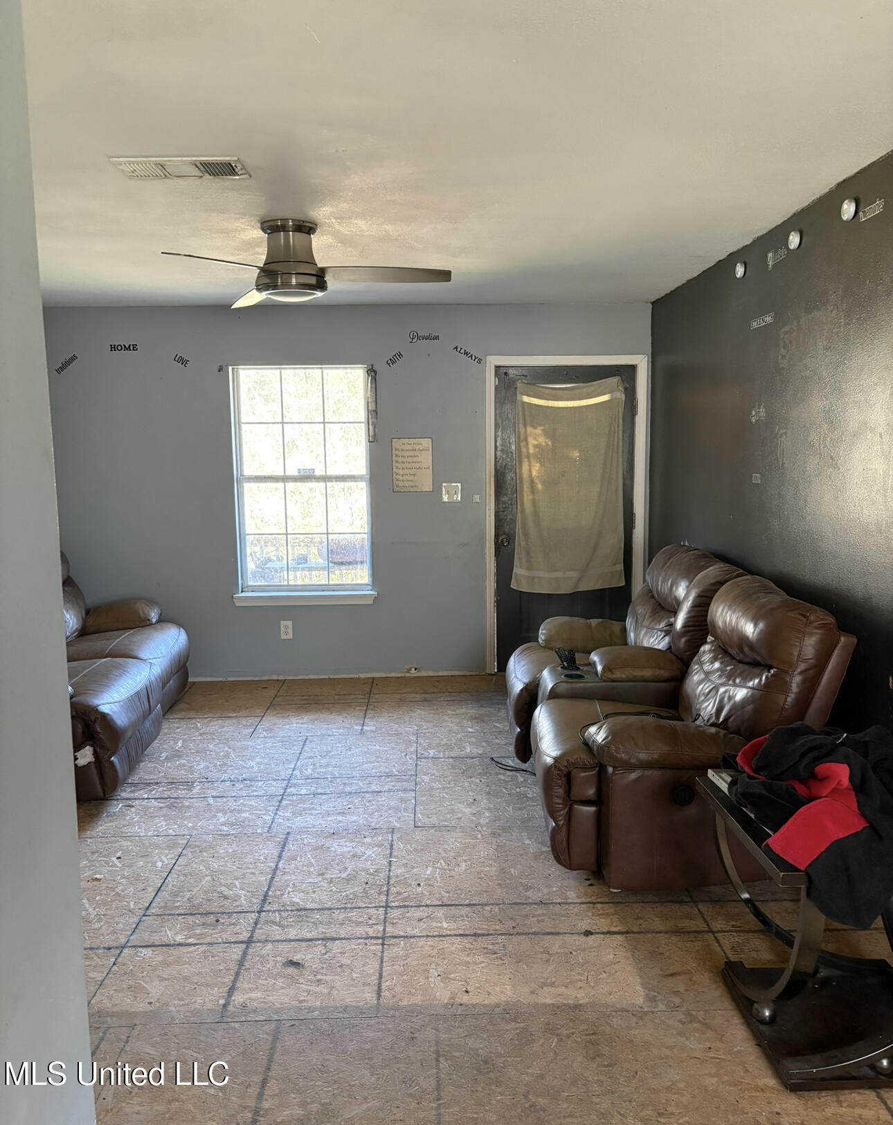17404 Carlton Cuevas Road Property Photo 11
