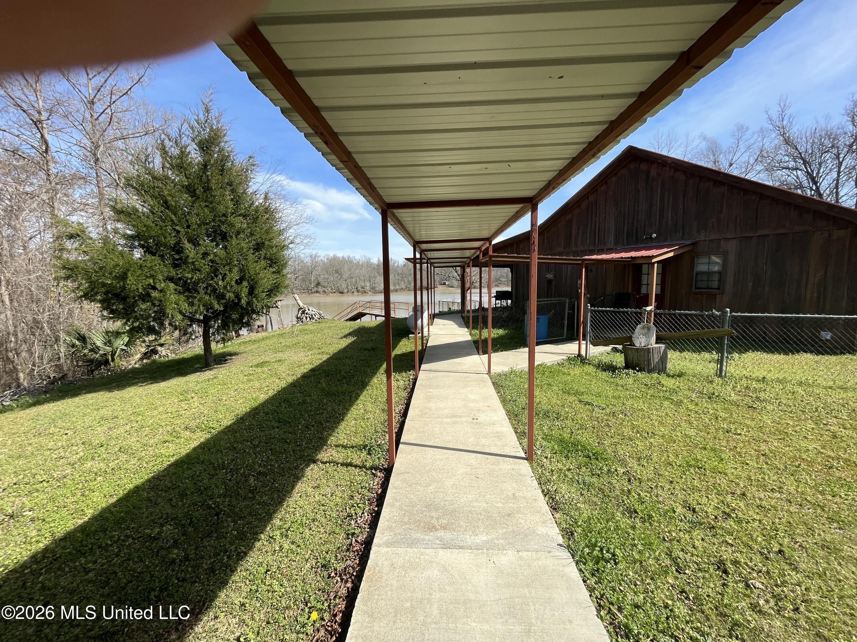 112 Ronald Road Property Photo 3
