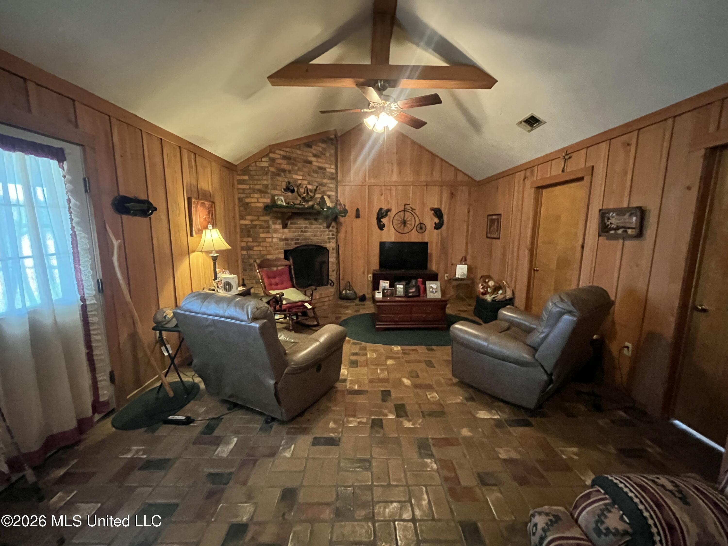 112 Ronald Road Property Photo 7