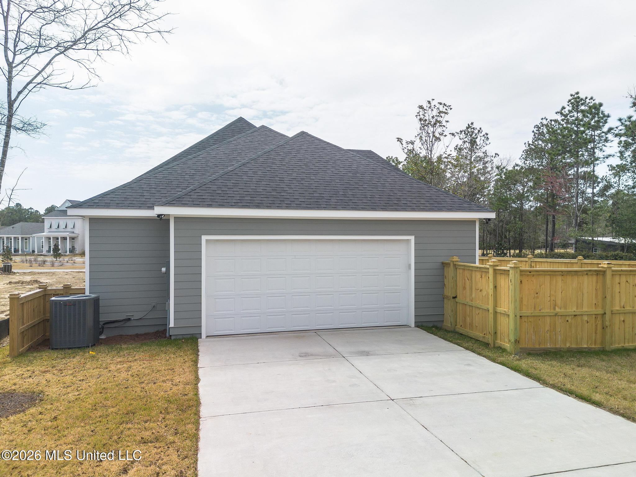 12514 Star Lane Property Photo 33