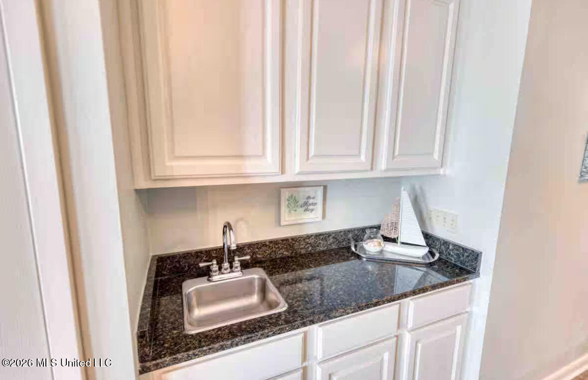 2230 Beach Drive Property Photo 8