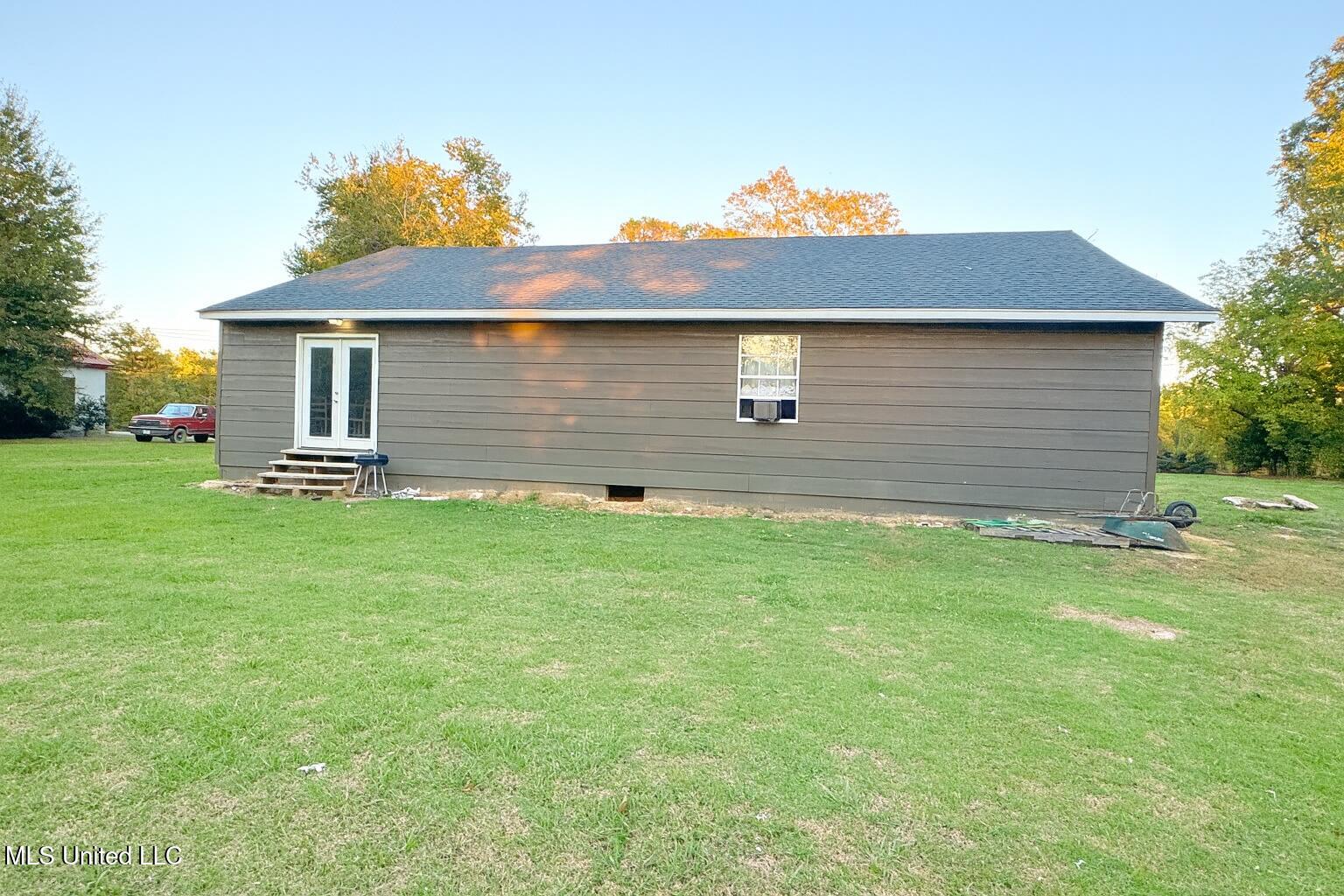 464 S Walnut Street Property Photo 11